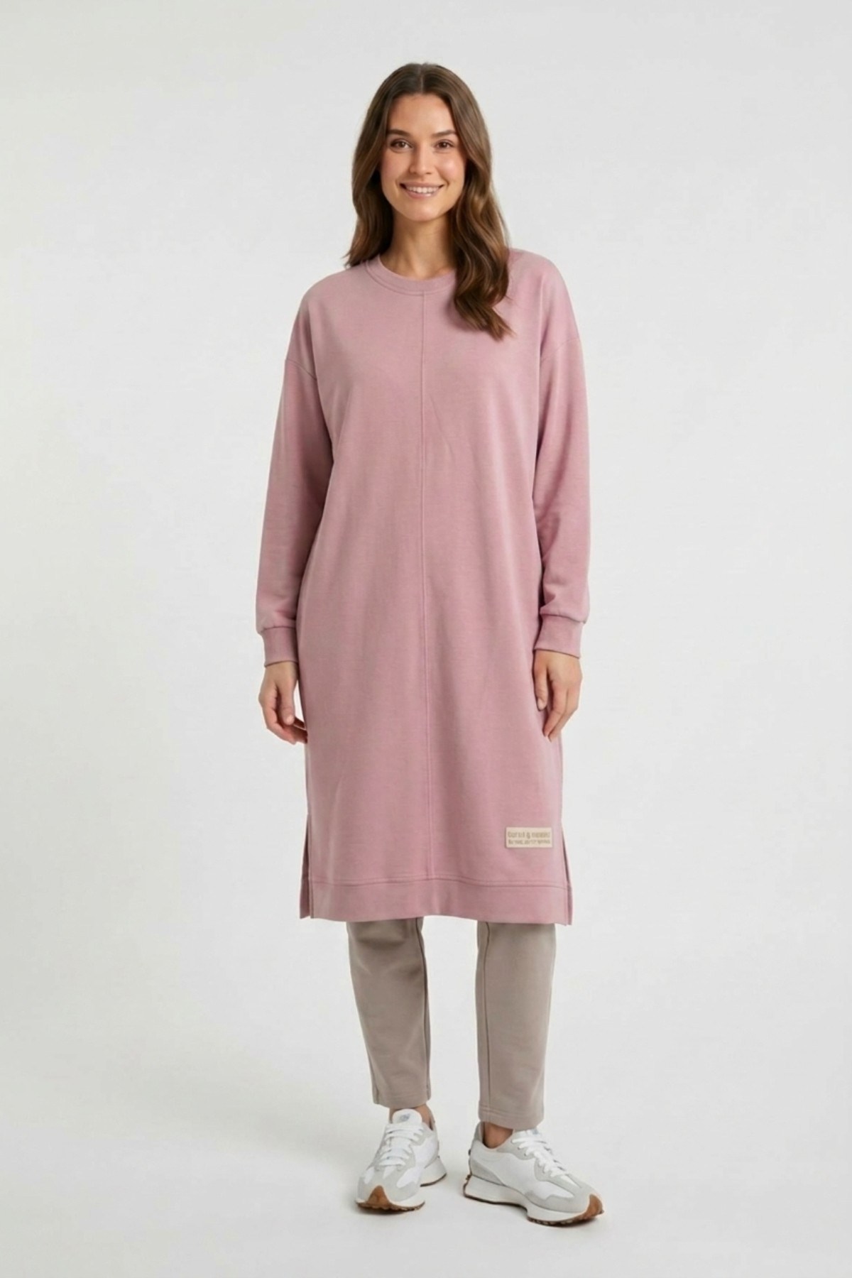 Etiket Detaylı Oversize Uzun  S-Shırt 0036324 Koyu Pudra Tunik İKOLL 