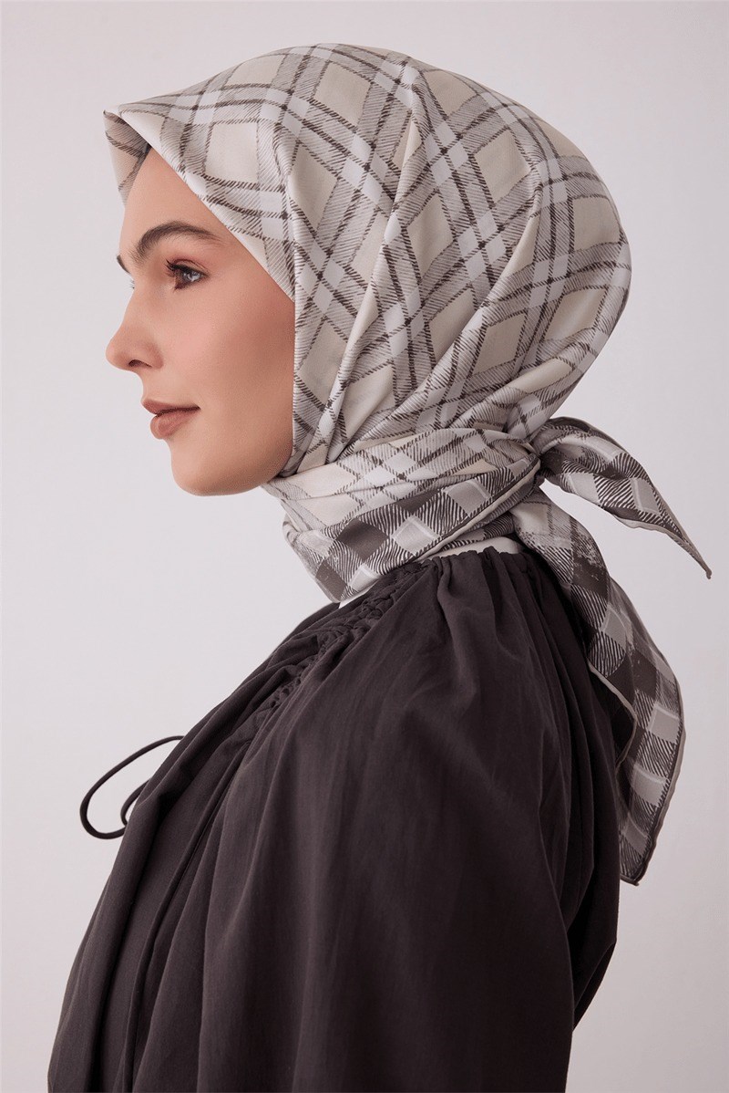 Belli 4421 Düğümlü Kafes Geometrik %100 Twill İpek Eşarp - Bej Eşarp BELLI 