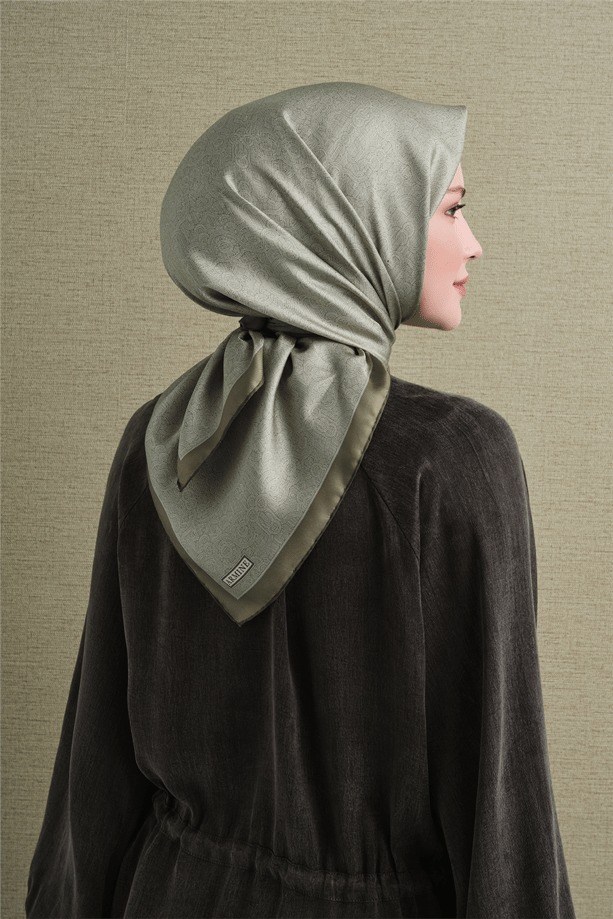 Armine 9601 Monogram Desen Saf İpek Twill Eşarp Doğa Eşarp ARMİNE 