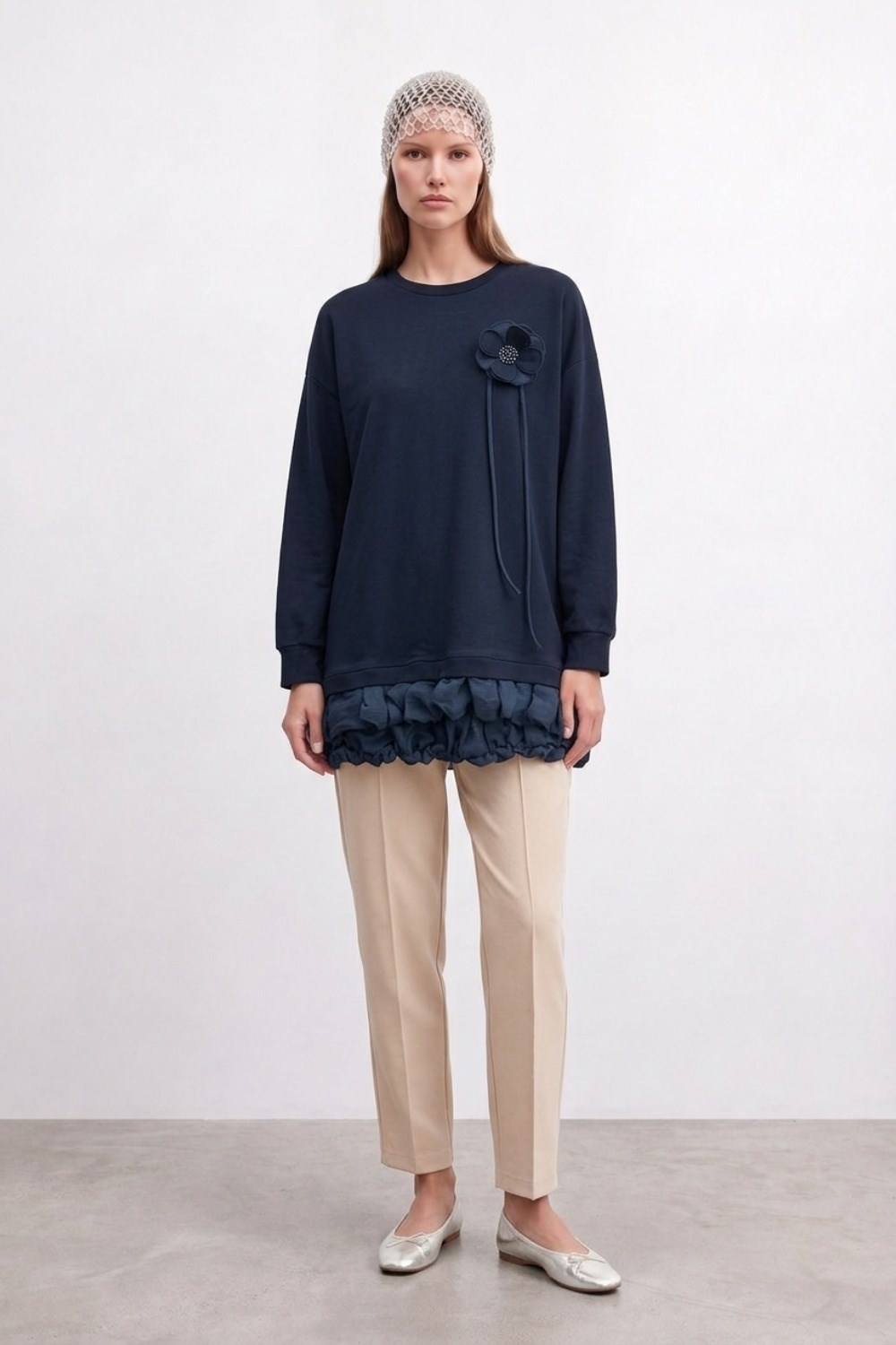 Yaka Çiçek Aplikeli Tunik 10815 Lacivert Tunik PUANE 