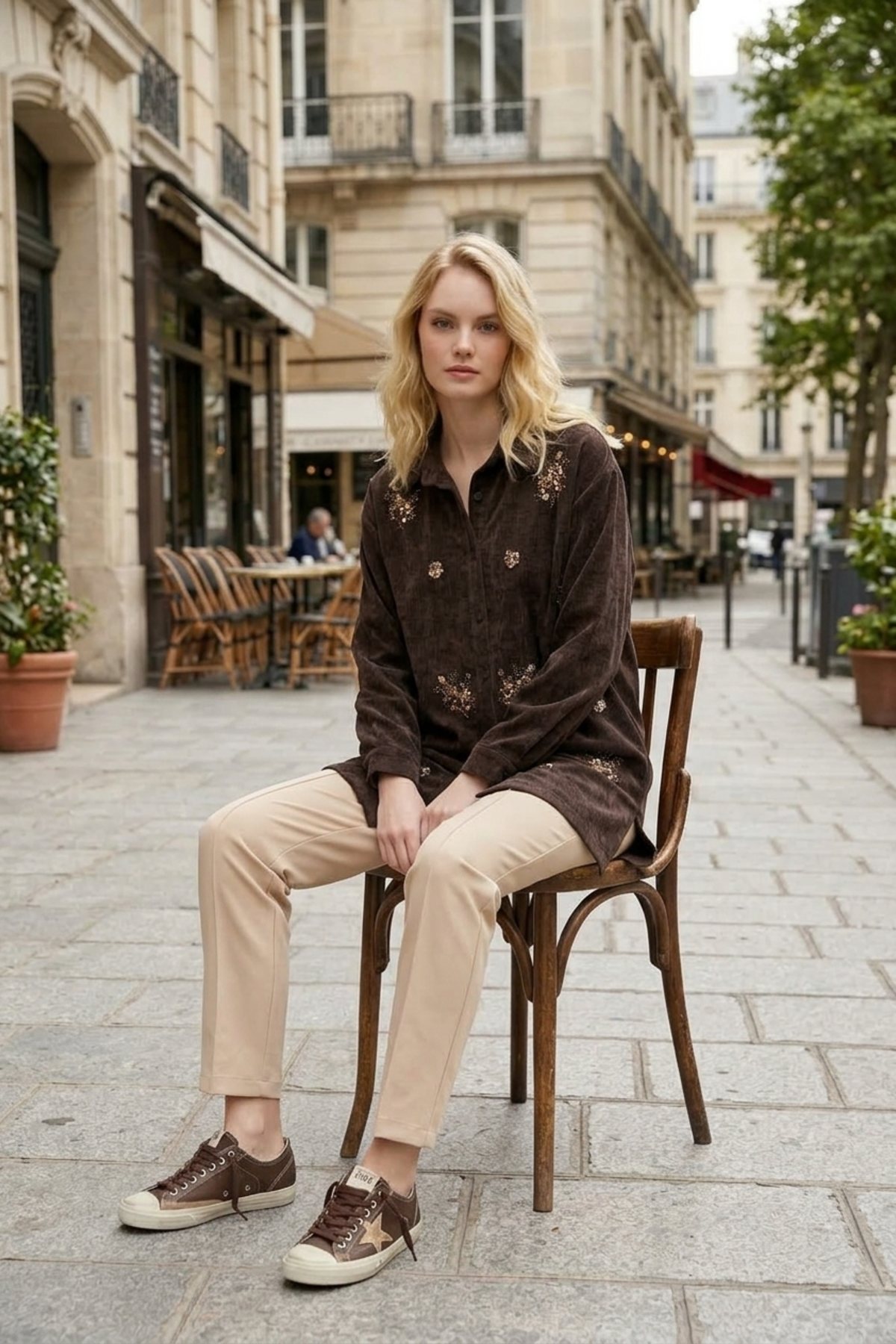 Ön Çiçekleri Boncuk Detay Düğmeli Tunik 10833 Browni Tunik PUANE 