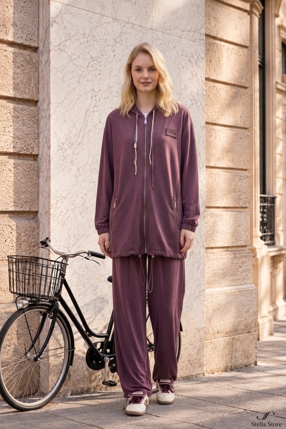 Bir Yanı Etiket Baskılı Pantolonlu Takım 1639 Mürdüm Takım STELLA STORE 