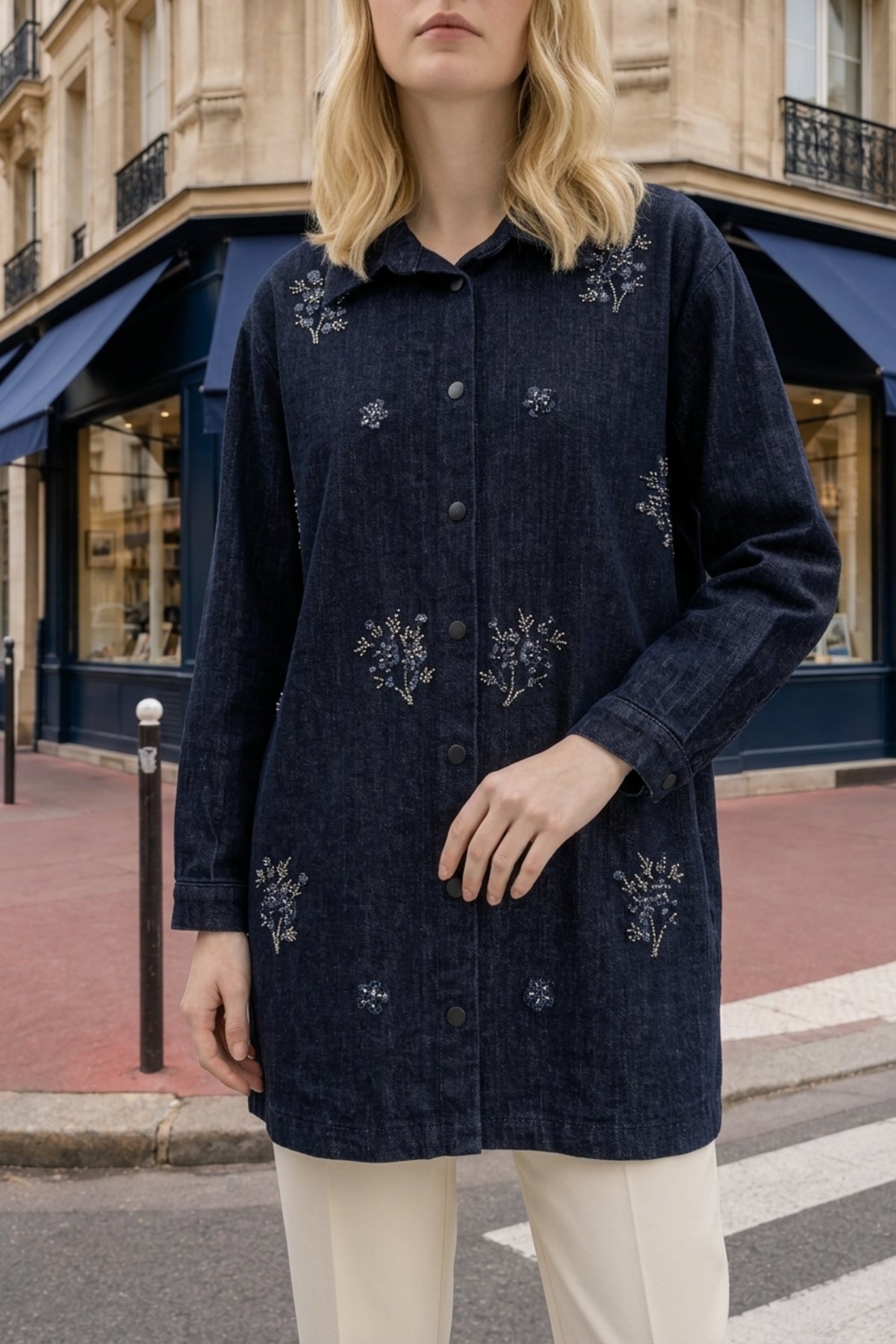 Ön Çiçekleri Boncuk Detay Düğmeli Tunik 10833 F.Navy Tunik PUANE 