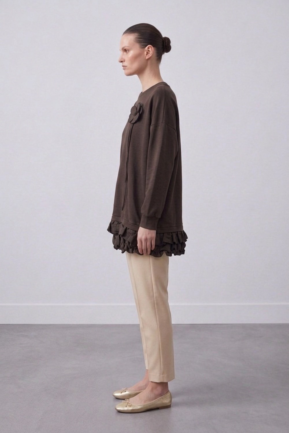 Yaka Çiçek Aplikeli Tunik 10815 Browni Tunik PUANE 