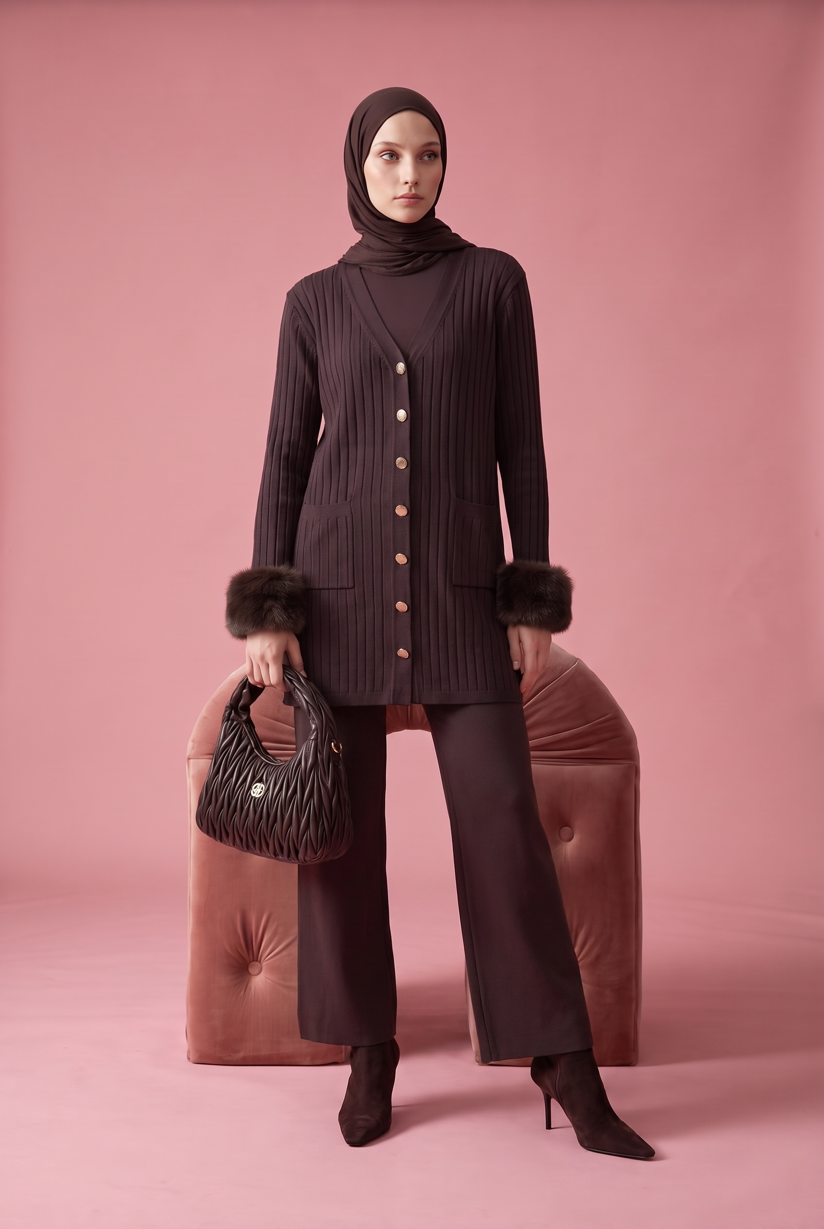 Armine Trend 26KAD607 Düğme Detay Kolu Peluş Pantolnlu Takım Kahverengi Takım ARMİNE TREND 