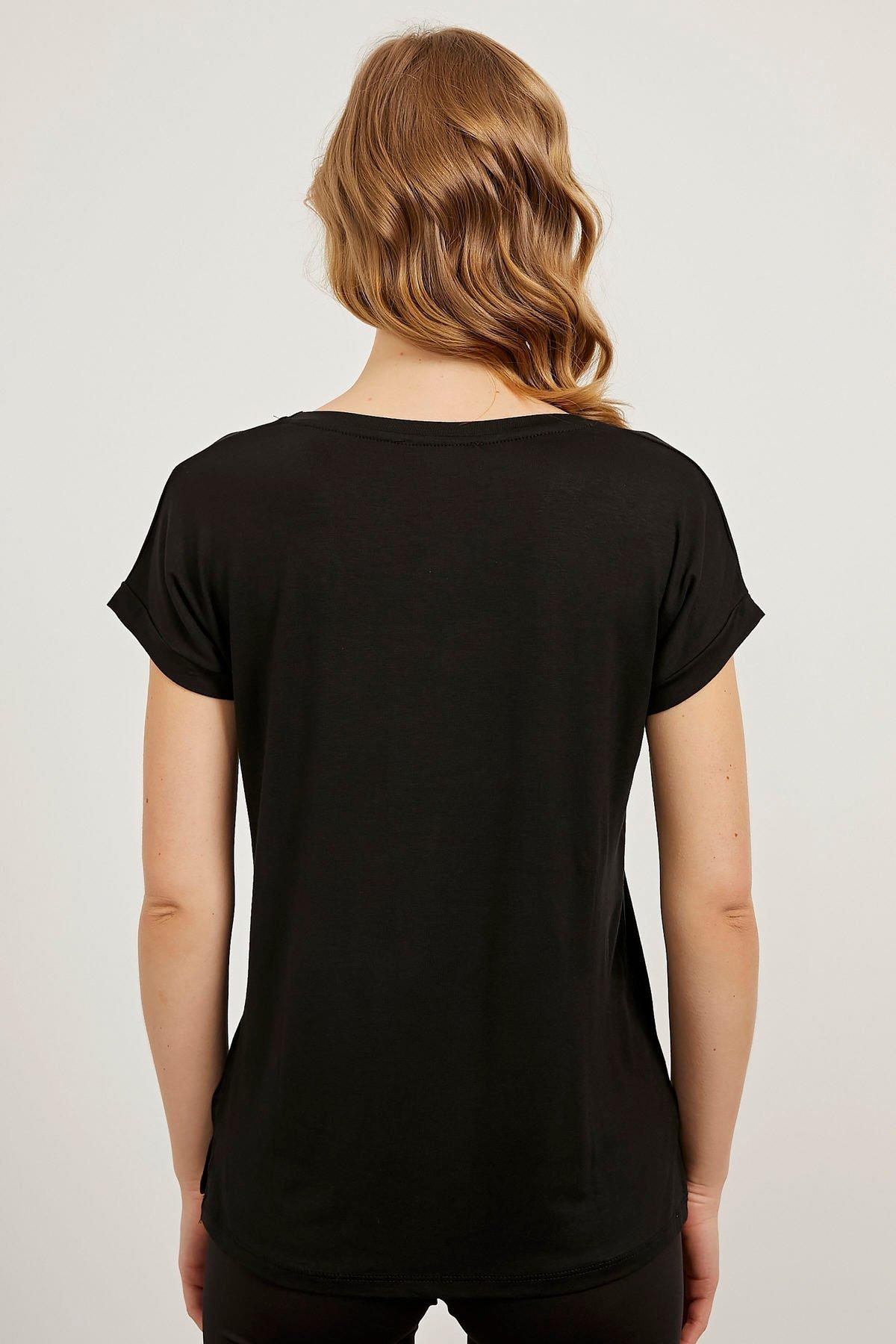 ARMALİFE Armalife 1624 Bisiklet Yaka Salaş Modal  T-Shirt - Siyah Armalife 1624 Bisiklet Yaka Salaş Modal  T-Shirt - Bilen Giyim T-shirt 