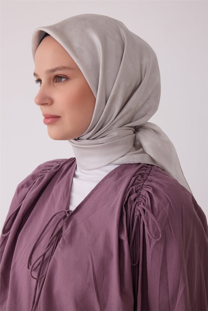 Belli 4428 Soyut Dalga Soyut %100 Twill İpek Eşarp Gümüş Eşarp BELLI 