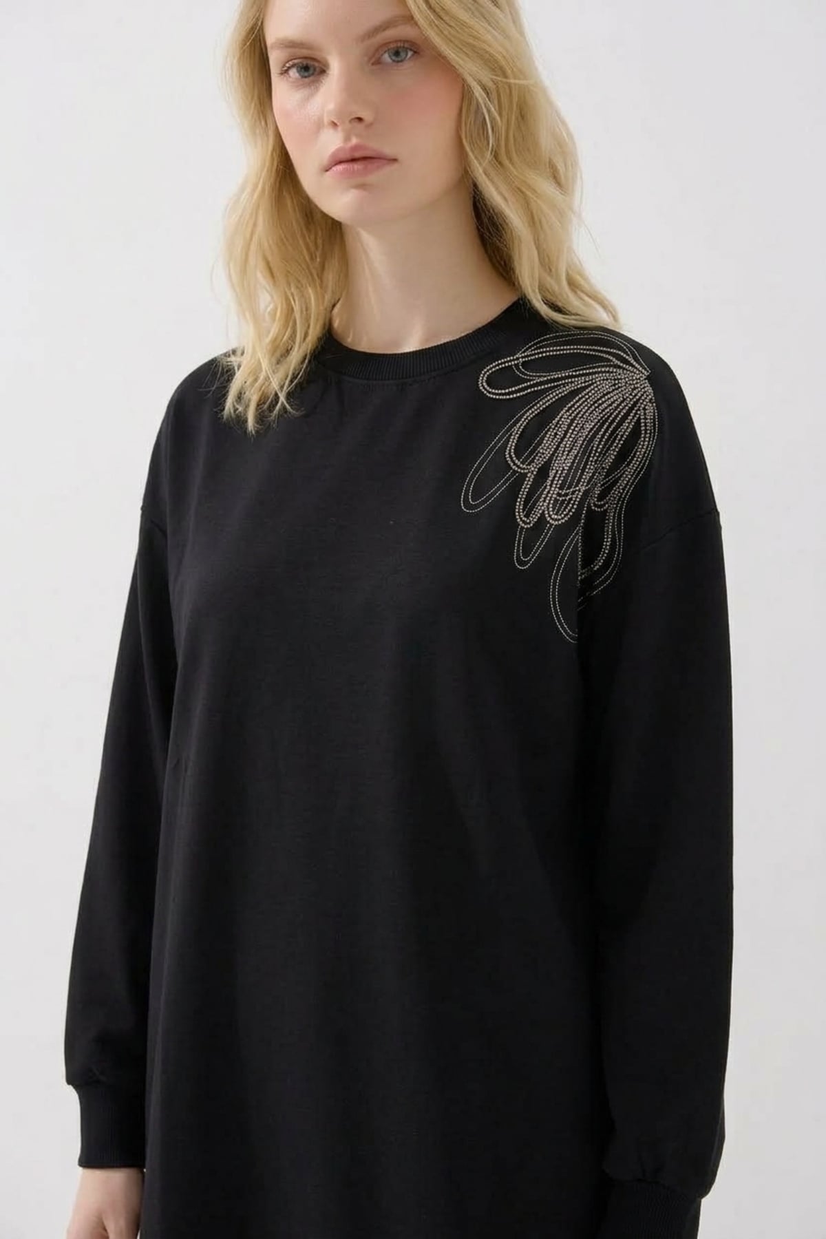 Tek Omuz İşlemeli İnce Sweat Tunik 3494 Siyah Tunik Ekrutex 