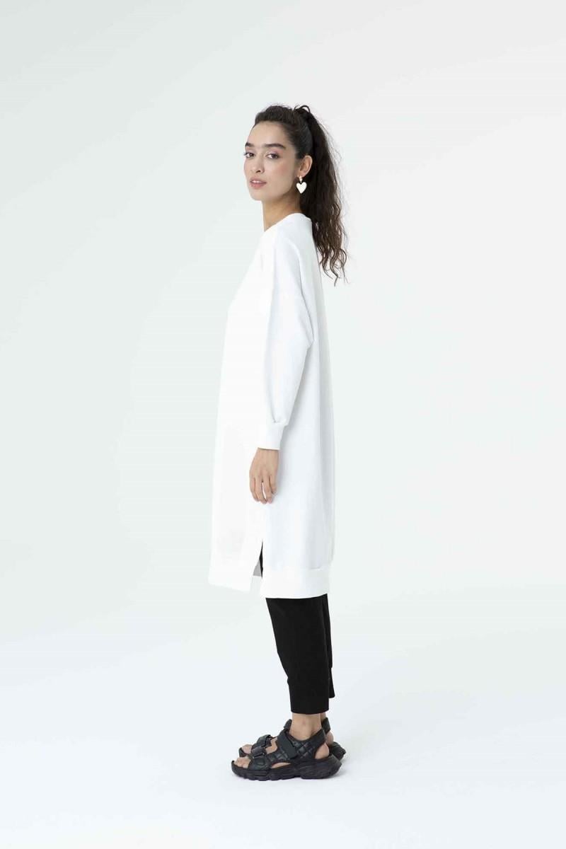 PUANE Bisiklet Yaka Basic Uzun Boy Tunik 30645 - Beyaz Bisiklet Yaka Basic Uzun Boy Tunik 30645 - Beyaz - Bilen Giyim Tunik 