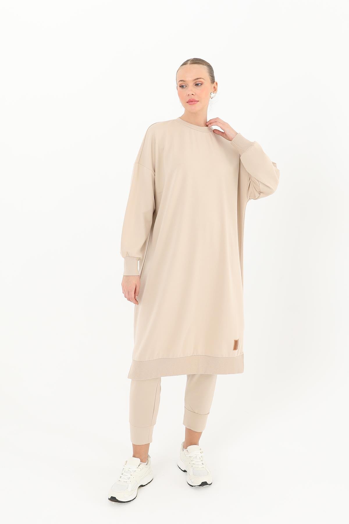PUANE Bisiklet Yaka Basic Uzun Boy Tunik 30645 - Koyu Bej Bisiklet Yaka Basic Uzun Boy Tunik 30645 - Koyu Bej - Bilen Giyim Tunik 