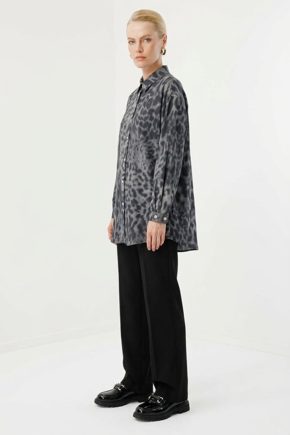 Ghisa Leopar Baskılı Gömlek Tunik 4520 Siyah Tunik GHİSA 