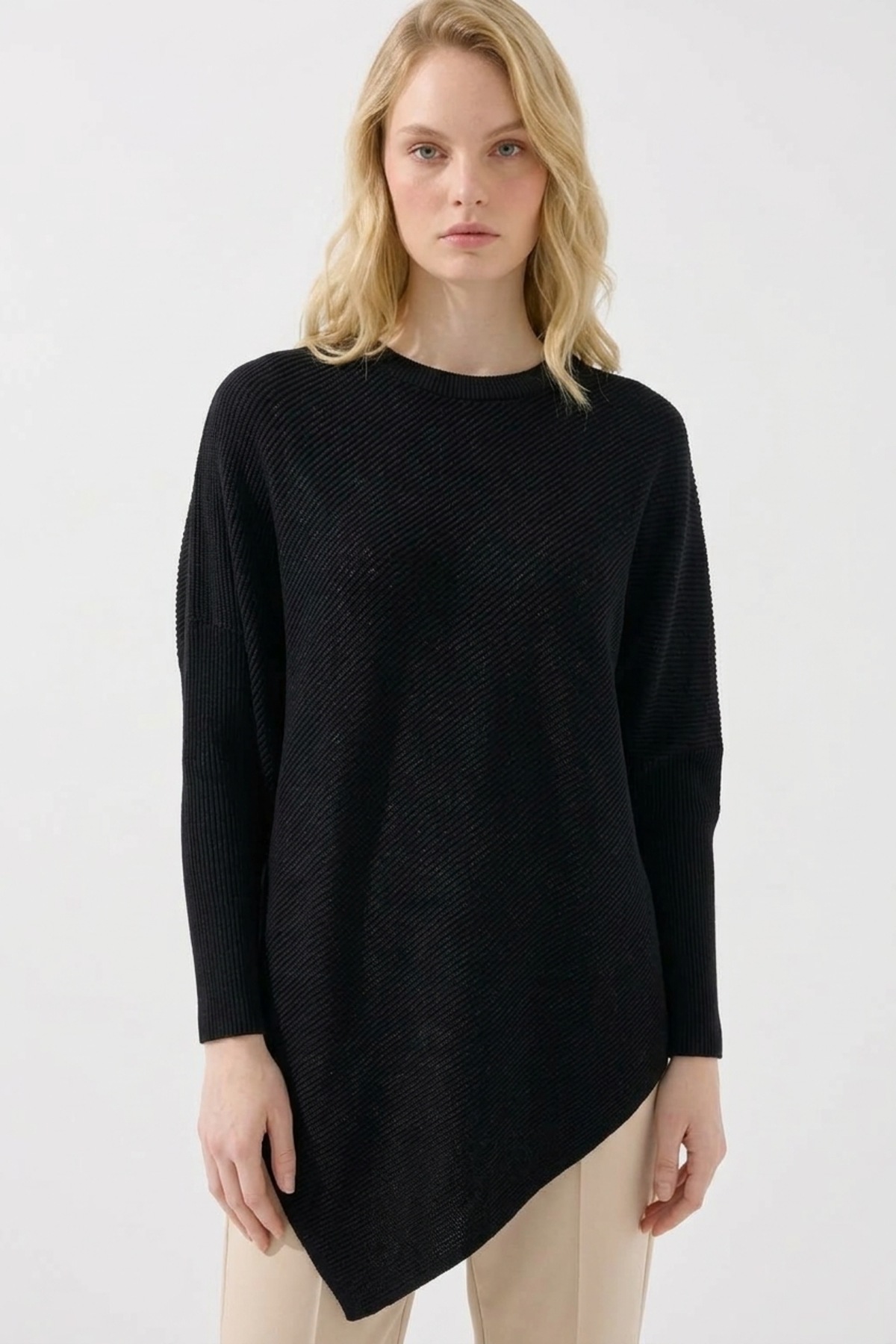 Yumuşak Dokulu Tunik 146019 Siyah Tunik NEFİSE 