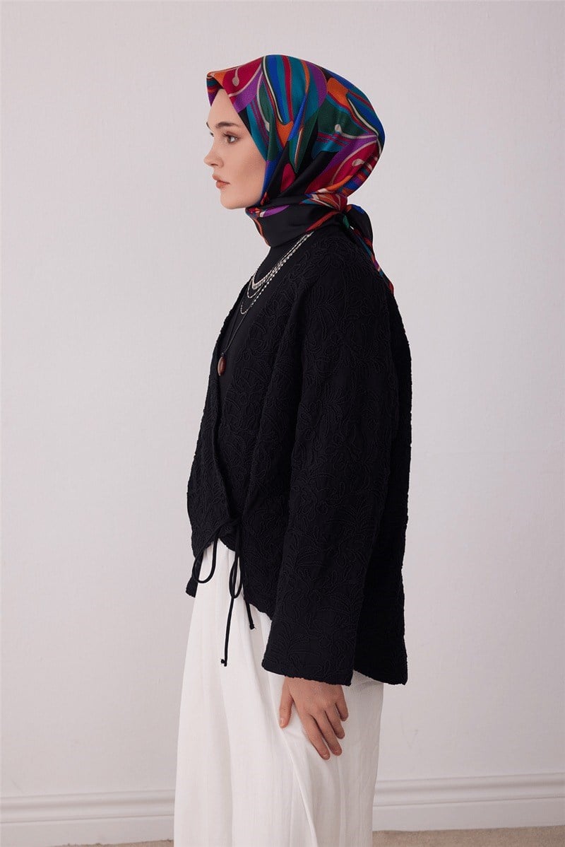 Belli 4410 Botanik Bahçe Çiçekli %100 Twill İpek Eşarp - Siyah Eşarp BELLI 