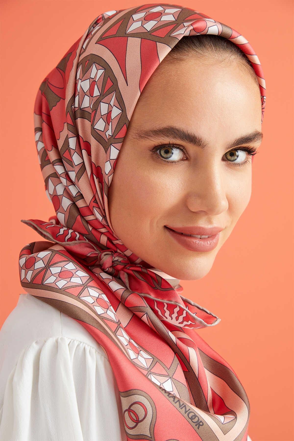 İMANNOOR İmannoor Üç Papatya Tivil İpek Eşarp 231-4012 - Mercan  Eşarp