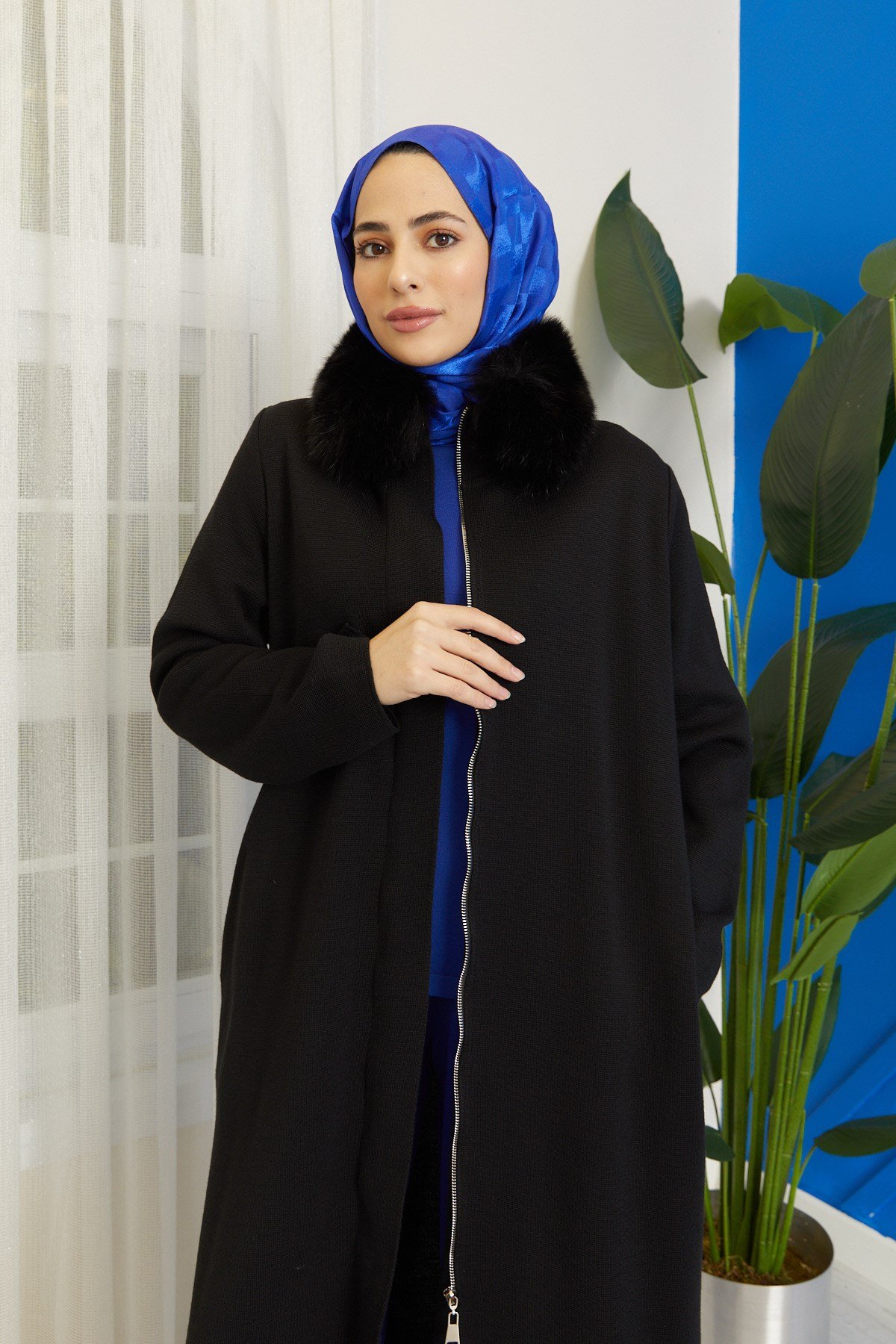 İNVEE İnvee 6101 Kürk Detaylı Çelik Örme Kap - Siyah İnvee 6101 Kürk Detaylı Çelik Örme Kap - Siyah Kap İNVEE - Bilen Giyim Kap