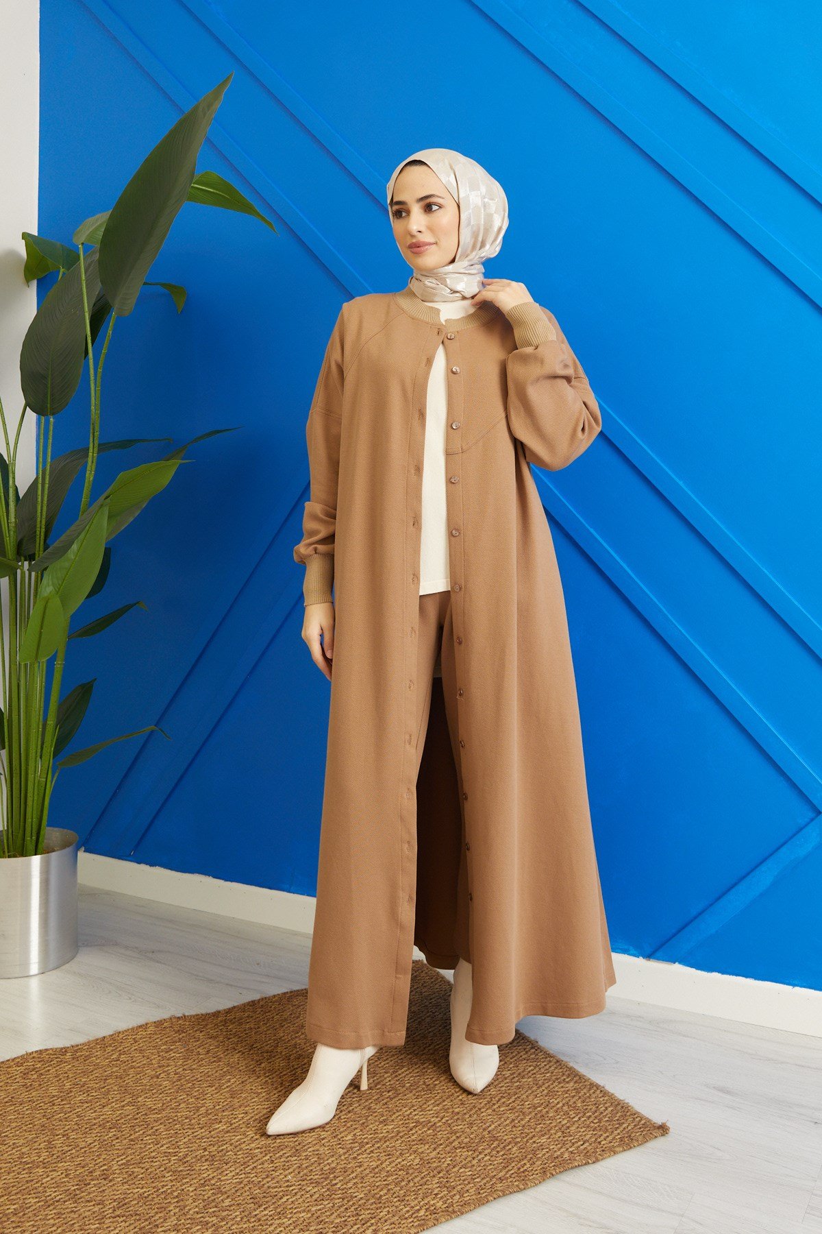İnvee 6851 Kendinden Çizgili Düğmeli Tam Boy Kap - Camel