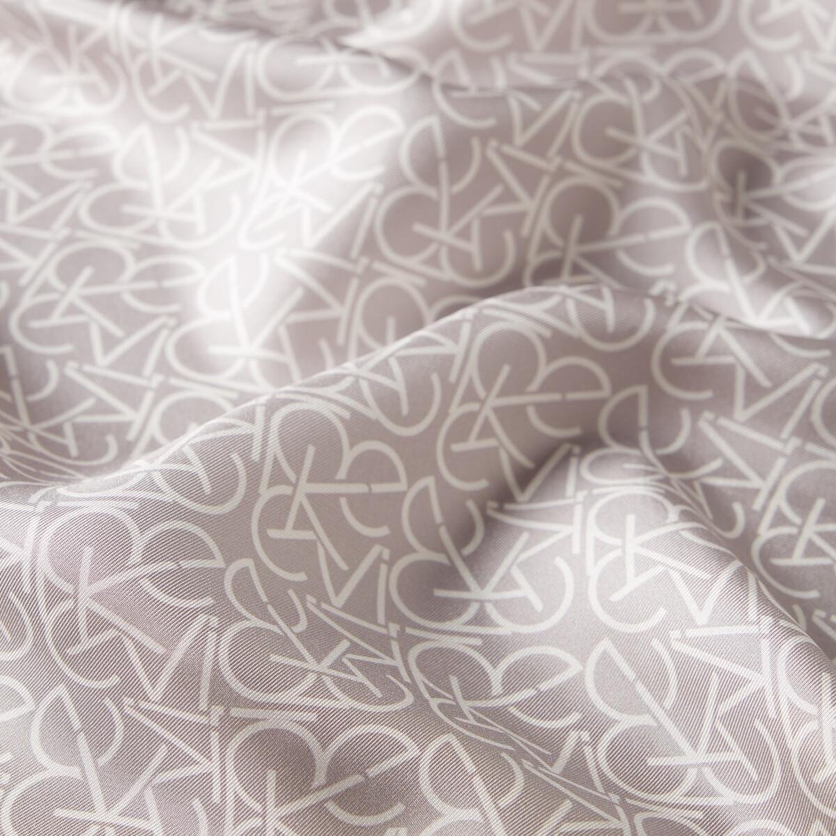 İPEKEVİ İpekevi 01119 Typo Monogram Tivil İpek Eşarp - Gümüş  Eşarp 