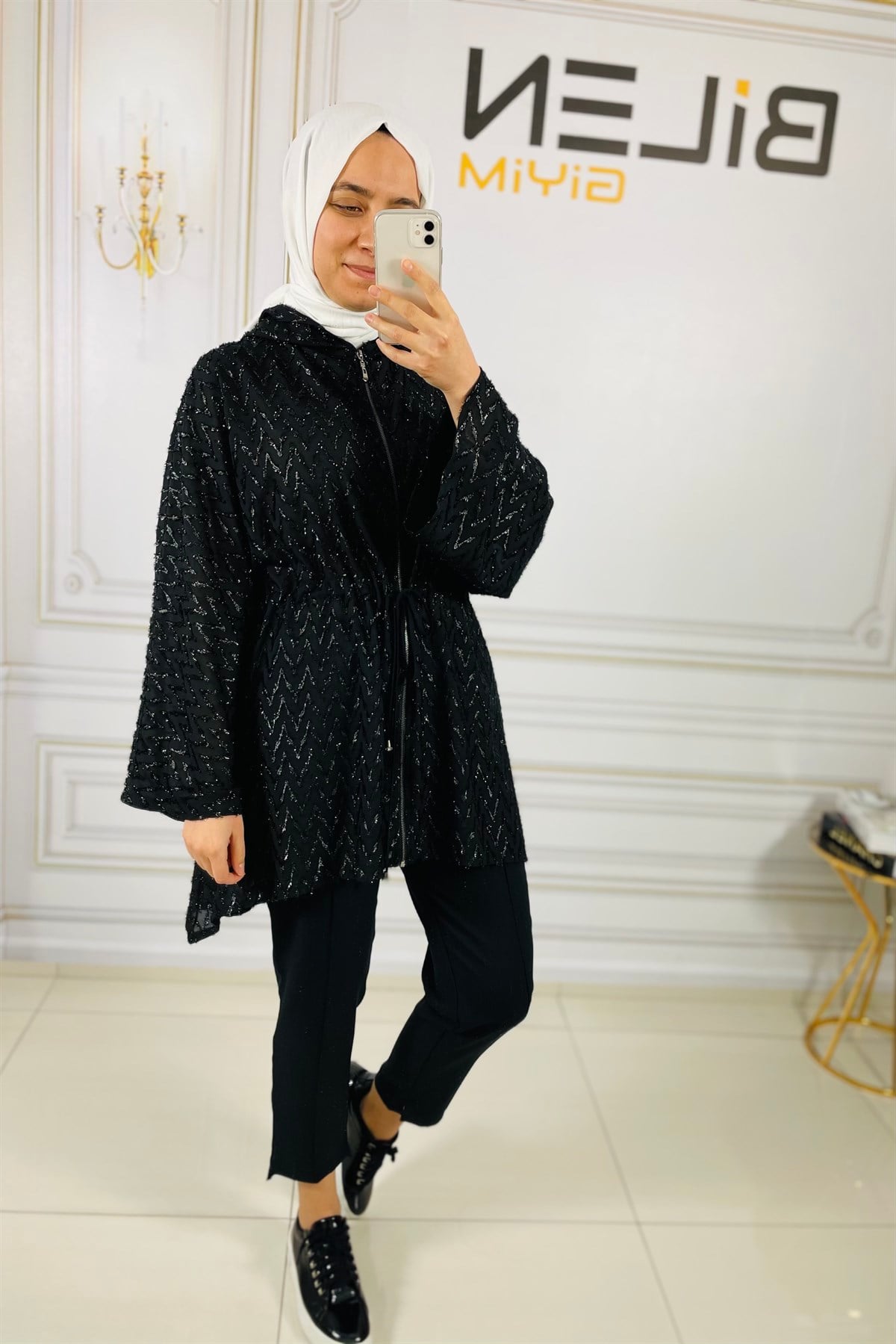 JUPE STOREJupe 9062 Simli Kap - Siyah