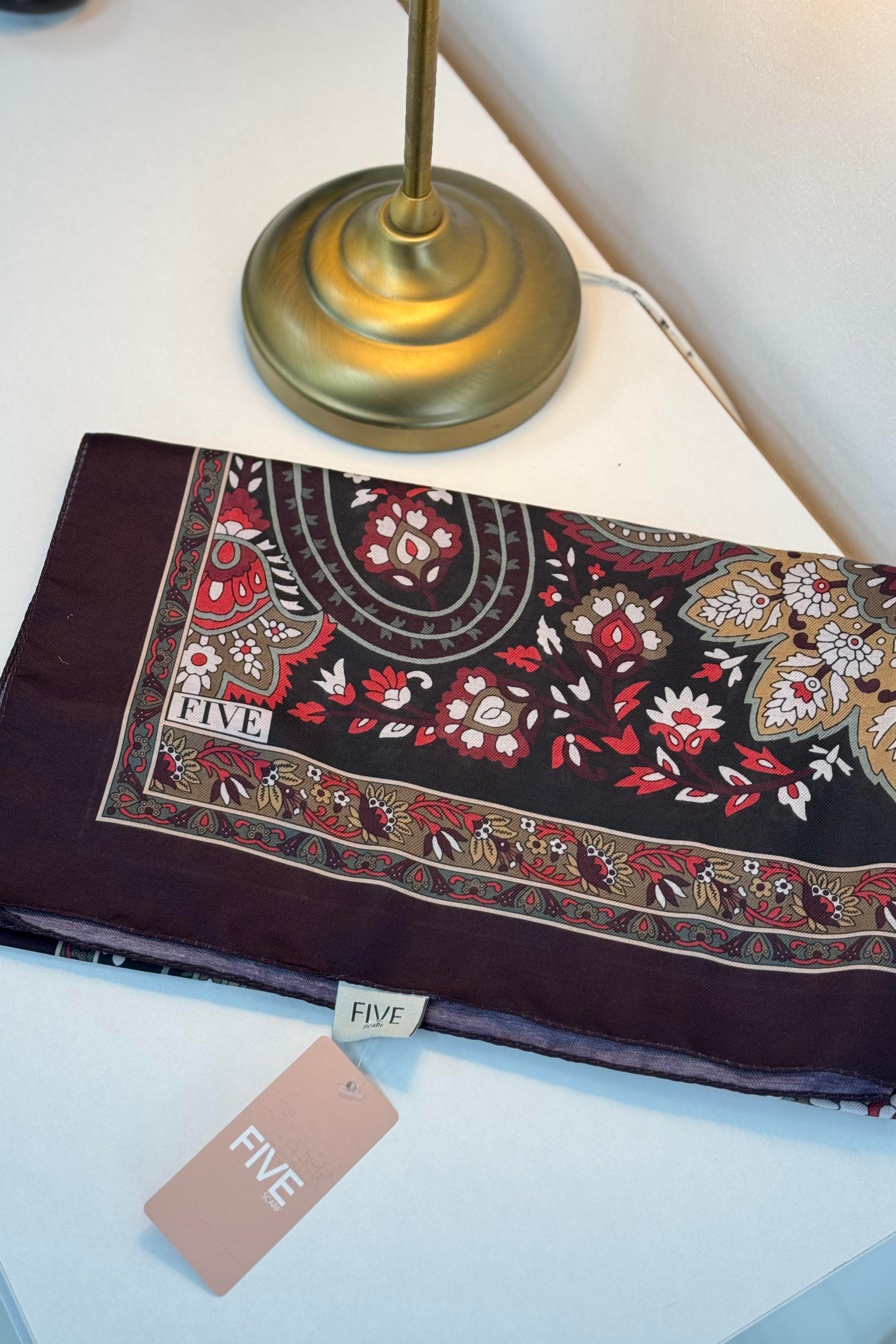 LEVİDOR Levidor 11174 Retro Desenli Şal - Mürdüm Levidor 11174 Retro Desenli Şal - Bilen Giyim Şal 