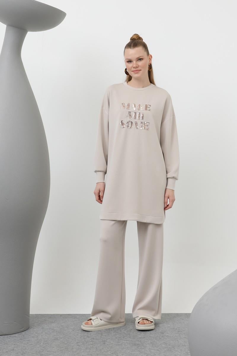 PUANE Make All Some Yazılı Pntolonlı Takım 14300 - Kum Beji Make All Some Yazılı Pntolonlı Takım 14300 - Kum Beji - Bilen Giyim Takım 