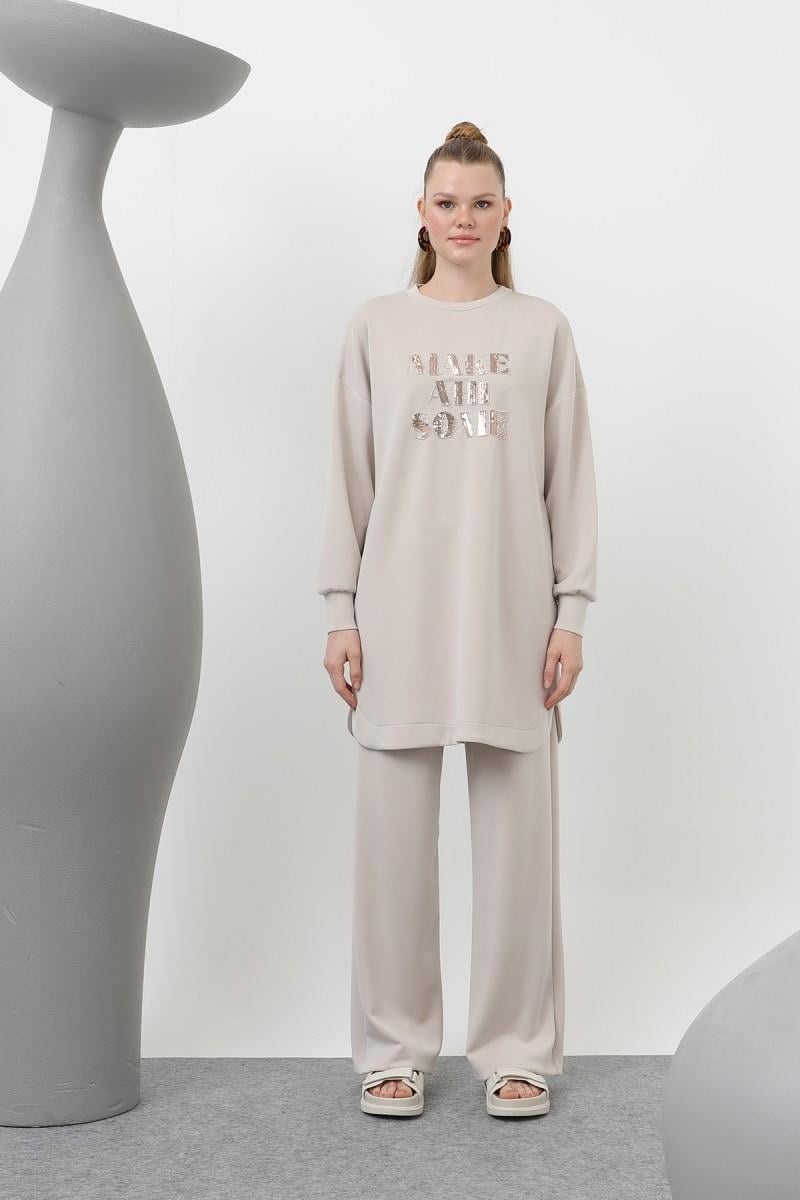 PUANE Make All Some Yazılı Pntolonlı Takım 14300 - Kum Beji Make All Some Yazılı Pntolonlı Takım 14300 - Kum Beji - Bilen Giyim Takım 