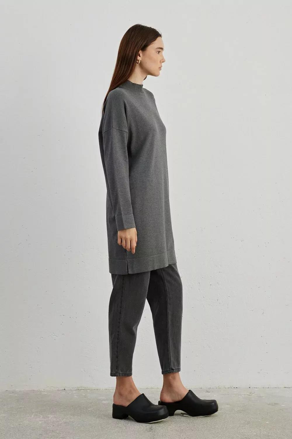 MERWİSH Merwish  704 Omuz Düğmeli Tunik - Füme Merwish  704 Omuz Düğmeli Tunik - Füme - Bilen Giyim Tunik 