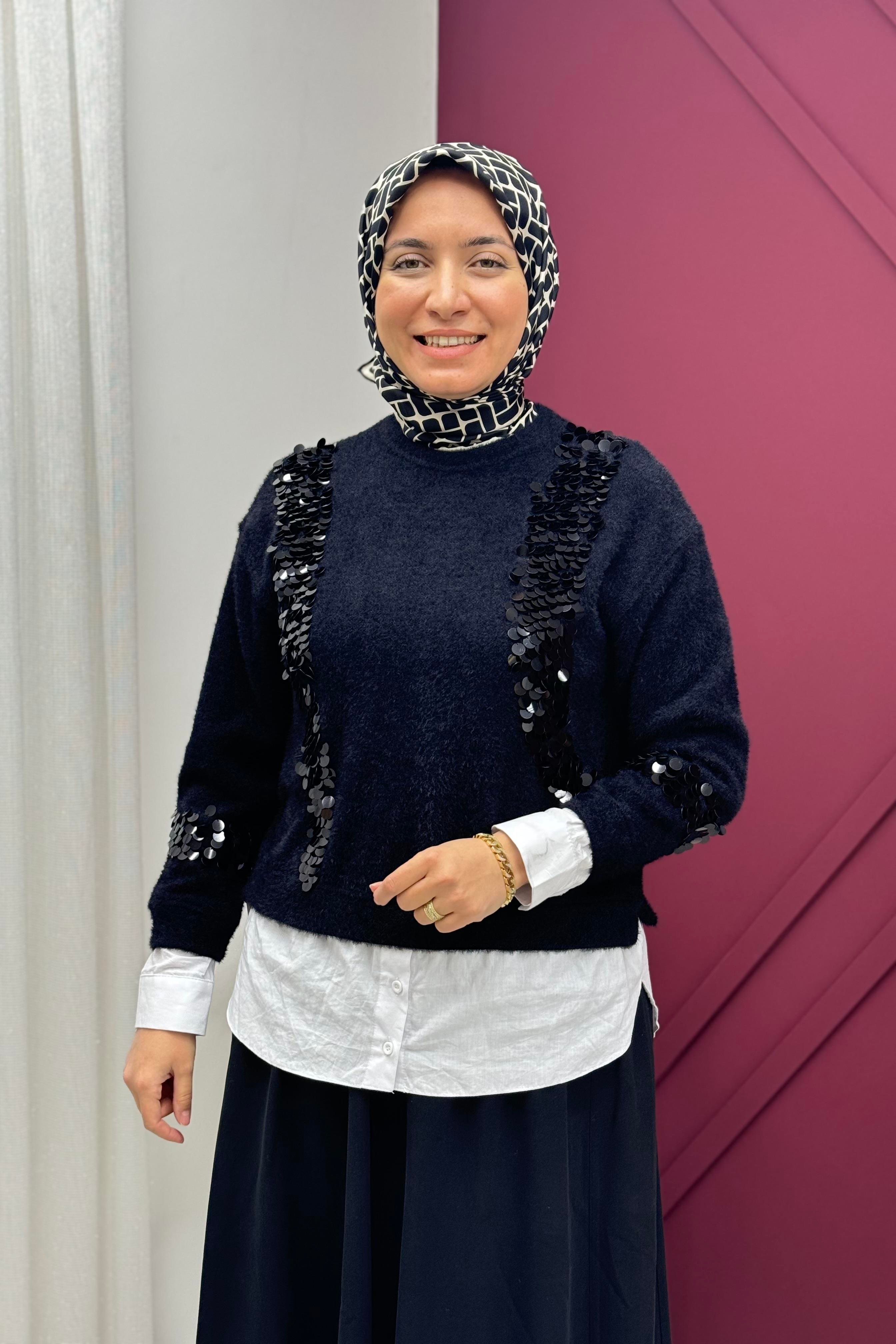 MİSSEMRAMİSS Missemramiss 4653 Pullu Gömlek Garni Angora Tunik - Siyah  Tunik 