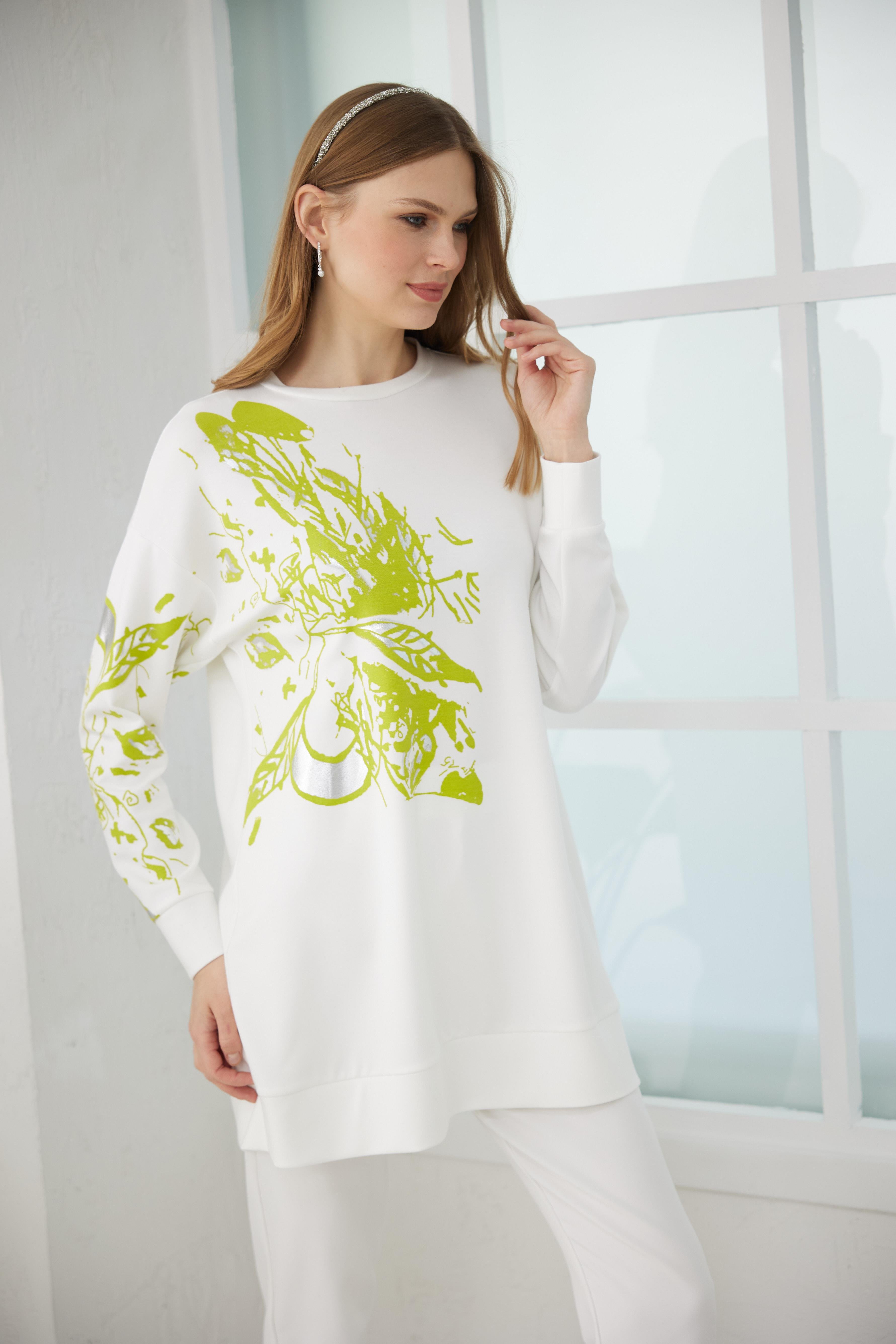 MOODBASİC Moodbasic Mb21.268 Gümüş Varak Baskılı Sweatshırt - Lime Moodbasic Mb21.268 Gümüş Varak Baskılı Sweatshırt - Lime Tunik Bilen Giyim Tunik