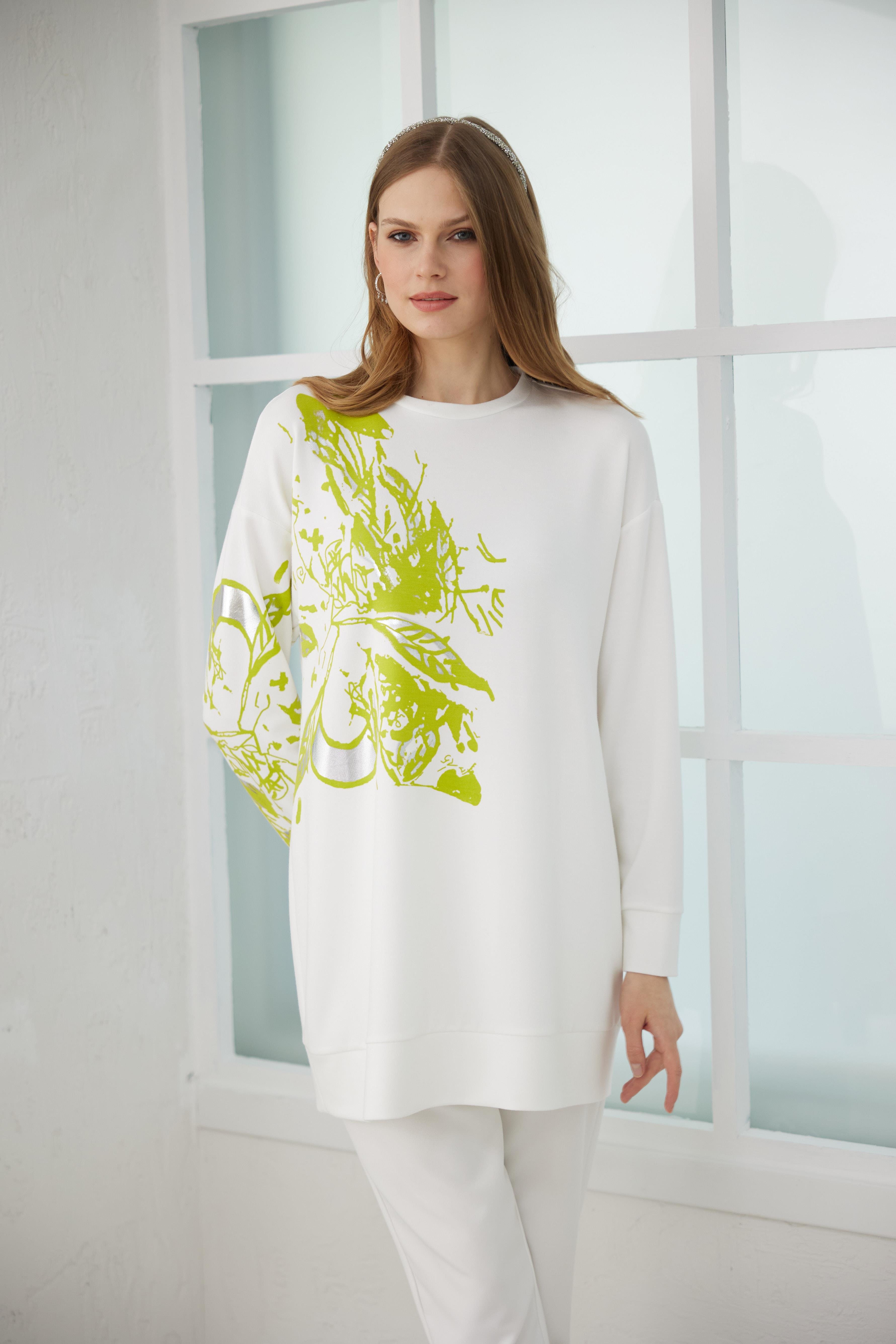 MOODBASİC Moodbasic Mb21.268 Gümüş Varak Baskılı Sweatshırt - Lime Moodbasic Mb21.268 Gümüş Varak Baskılı Sweatshırt - Lime Tunik Bilen Giyim Tunik