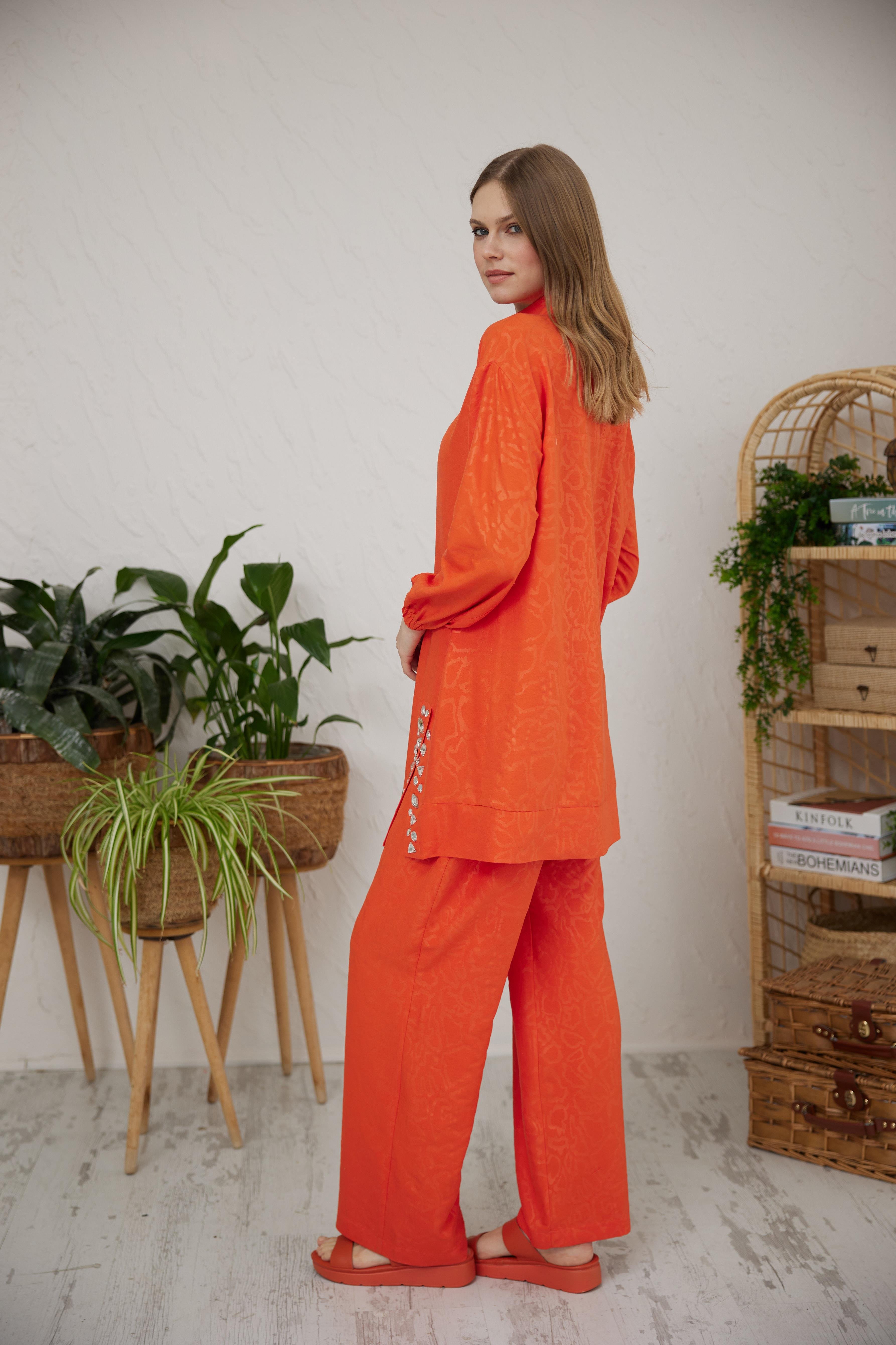 MOODBASİC Moodbasic Mb24.618 Yırtmacı Taşlı Pamuklu Takım - Oranj  Takım