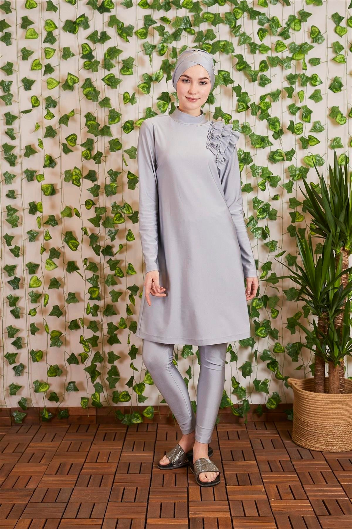 MOODBASİC Moodbasic Sw36.178 Fırfırlı Taşlı Tesettür Mayo - Gümüş Moodbasic Sw36.178 Fırfırlı Taşlı Tesettür Mayo - Gümüş Tesettür Mayo MOODBASİC Bilen Giyim Tesettür Mayo