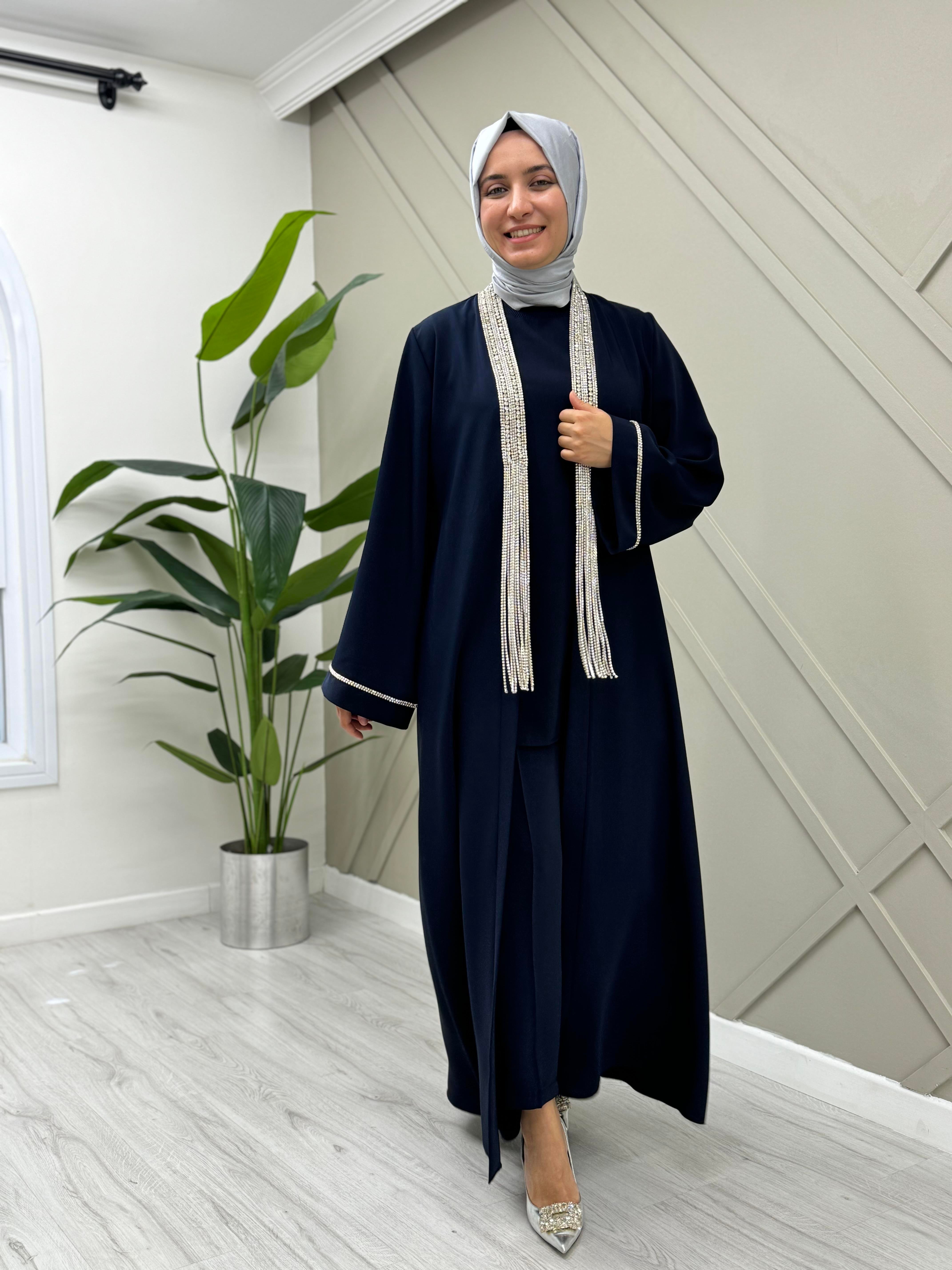 ETRUCCİ Önleri Sarkık Taş İşlemeli Abaya 6166 - Lacivert Önleri Sarkık Taş İşlemeli Abaya 6166 - Lacivert - Bilen Giyim  Abiye Grubu 