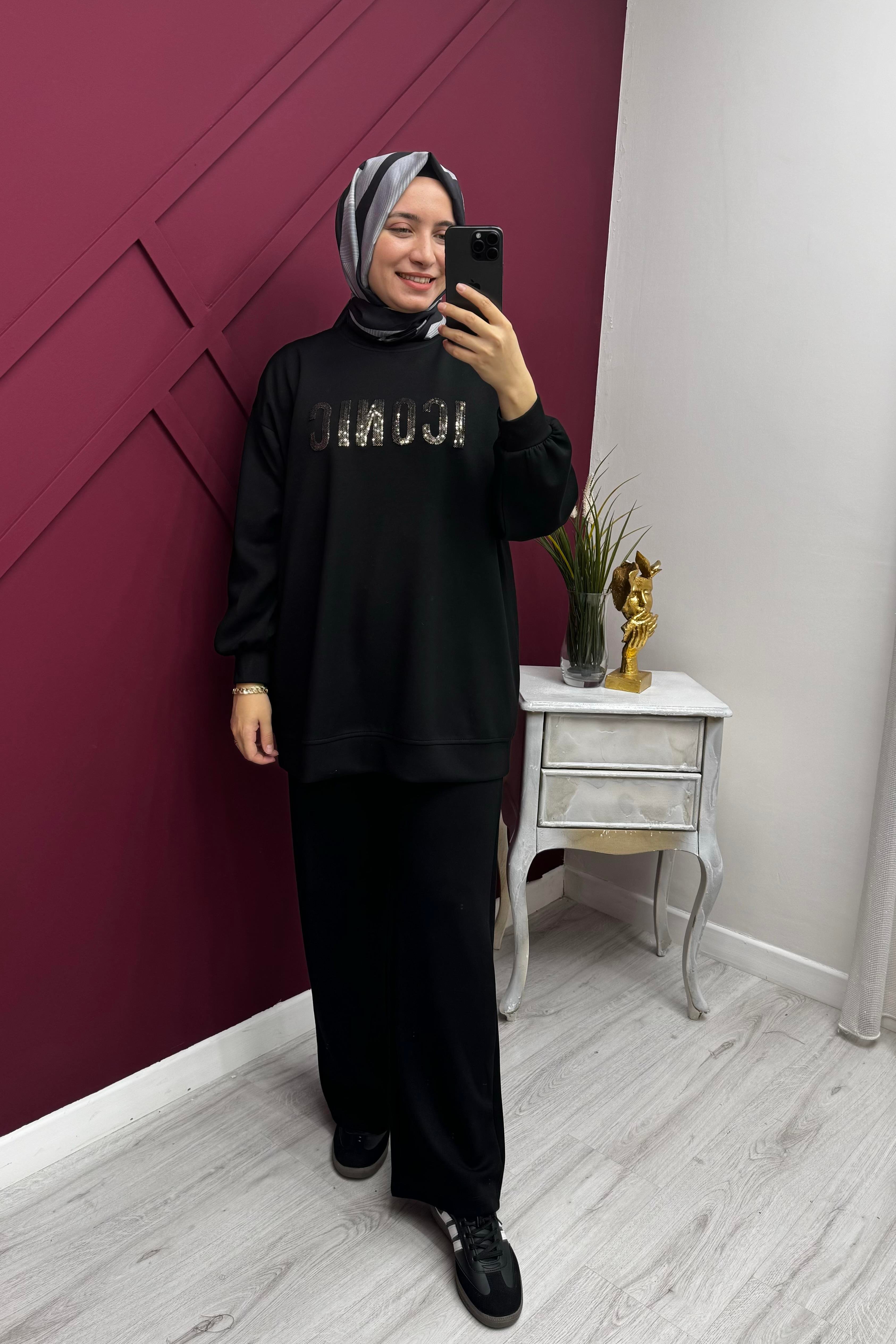 İKOLL Payet İconic Yazılı Basic Pantolonlu Takım 33281 - Siyah Payet İconic Yazılı Basic Pantolonlu Takım 33281 - Siyah - Bilen Giyim Takım 