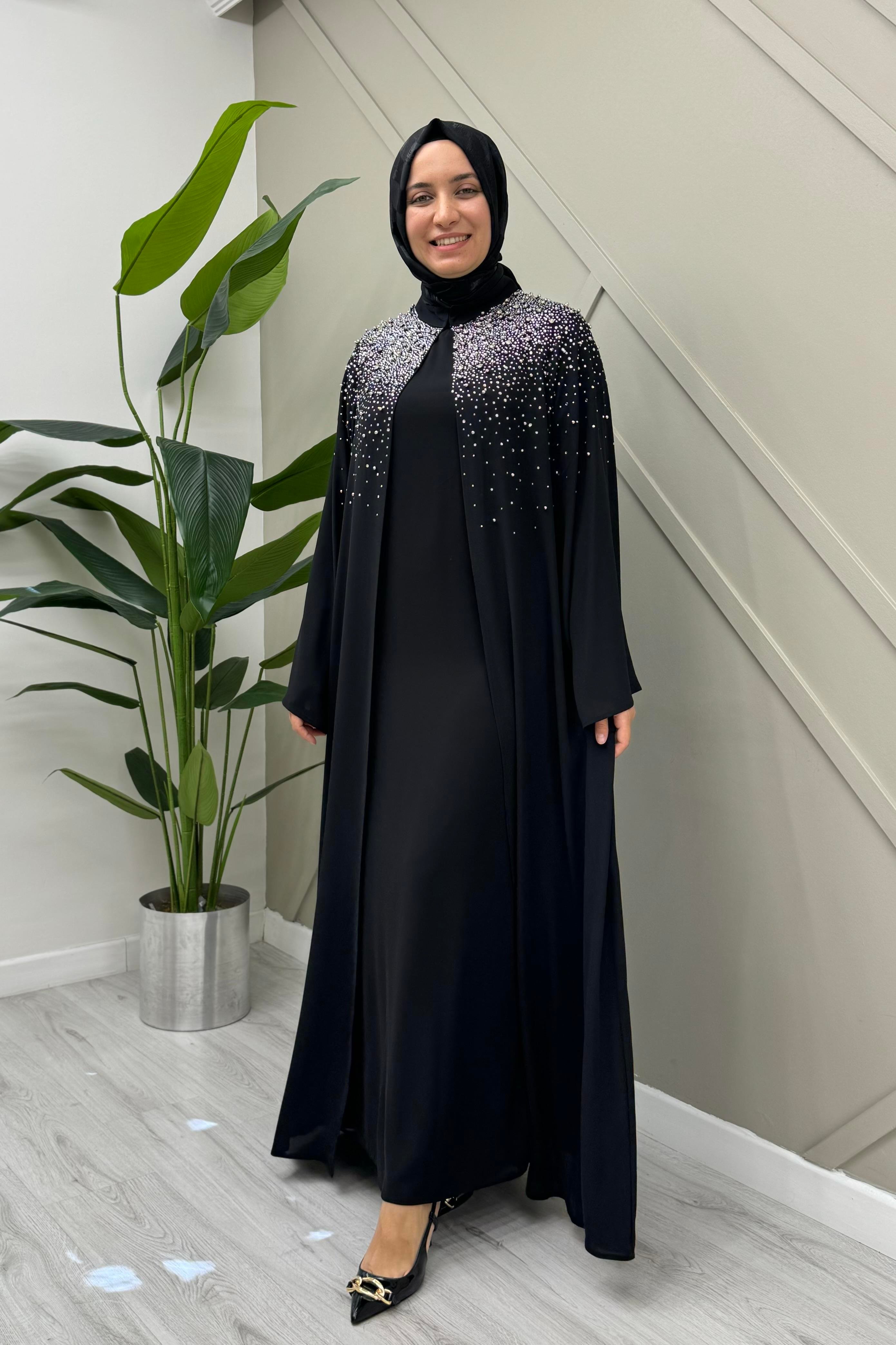 ETRUCCİ Serpme Taş İşlemeli Abaya 6181 - Siyah Serpme Taş İşlemeli Abaya 6181 - Siyah - Bilen Giyim Abiye Grubu 