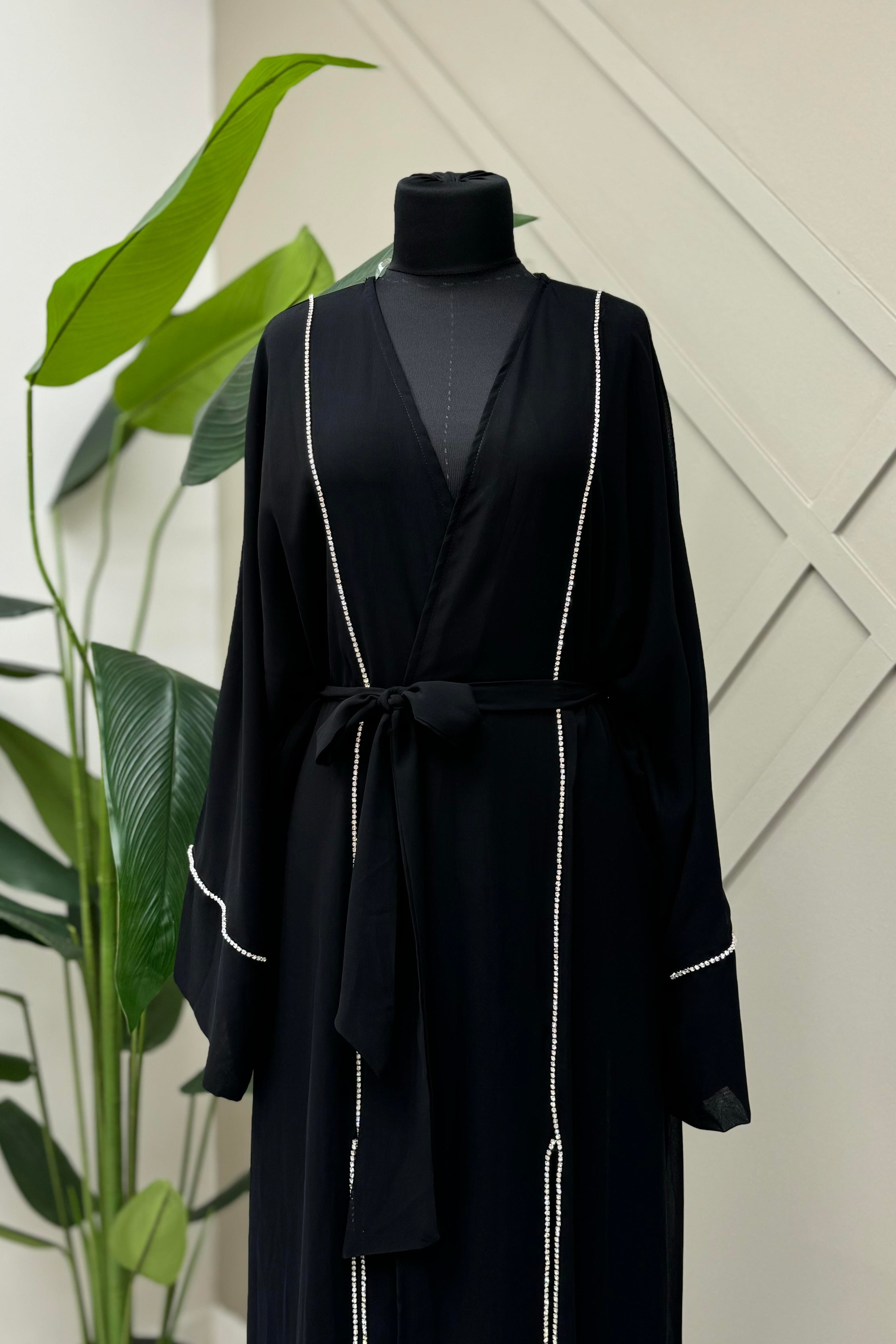 ETRUCCİ Şifon Çift Kat Taş Detaylı Abaya 6139 - Siyah Şifon Çift Kat Taş Detaylı Abaya 6139 - Siyah - Bilen Giyim  Abiye Grubu 