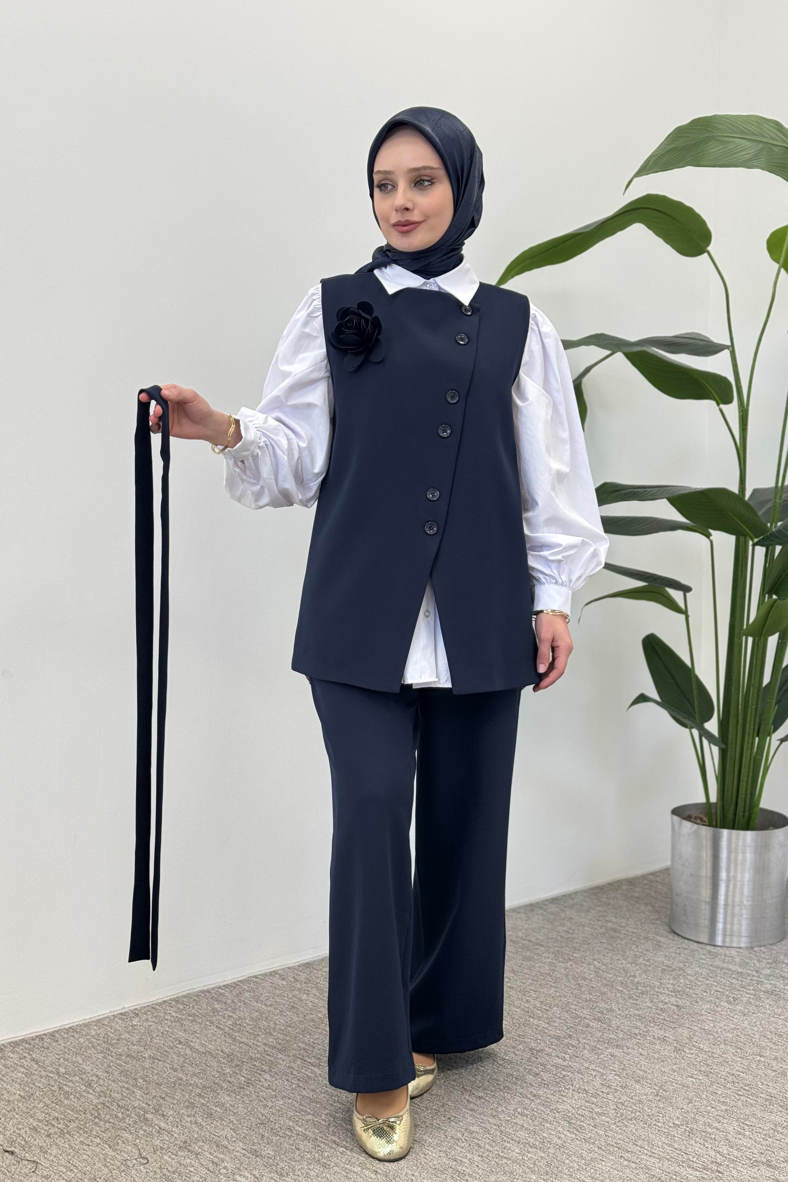 Miss Esse Yeleği Çiçek Detay Pantolonlu Takım 8079 - Lacivert  Takım 