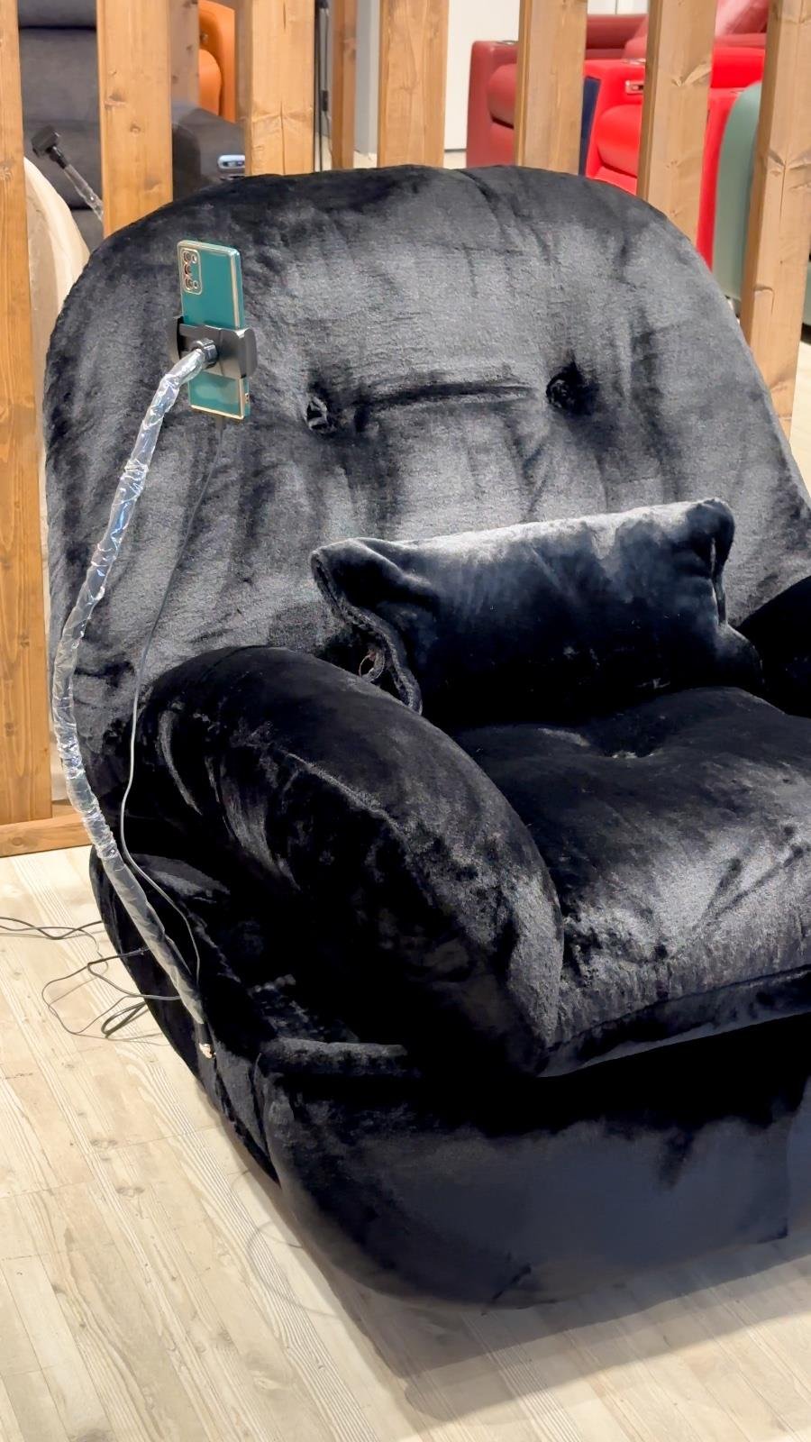  Premium Sallanan Baba Koltuğu Siyah Tavşan Tüyü  