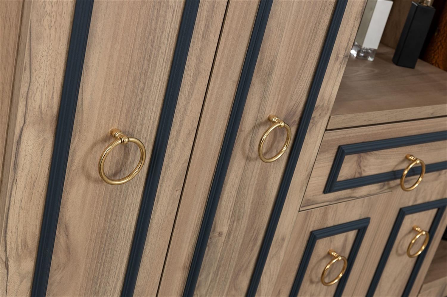 Dekorbizde Nergis Portmanto