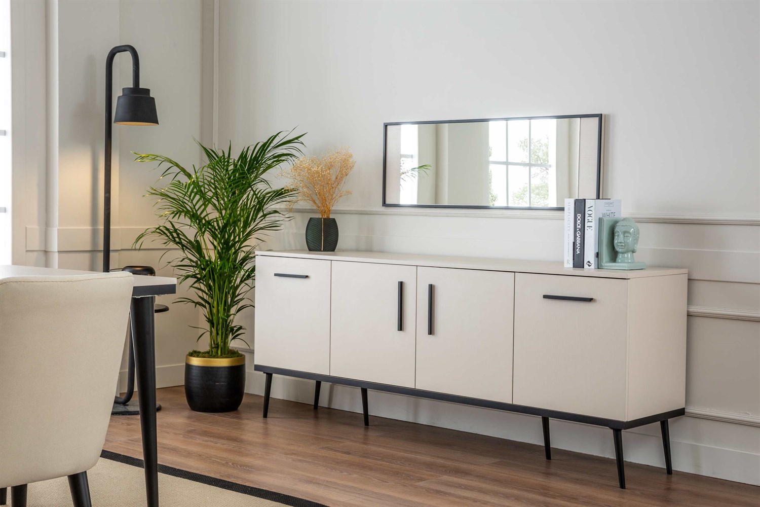 Dekorbizden Laris Yemek Odası Takımı 