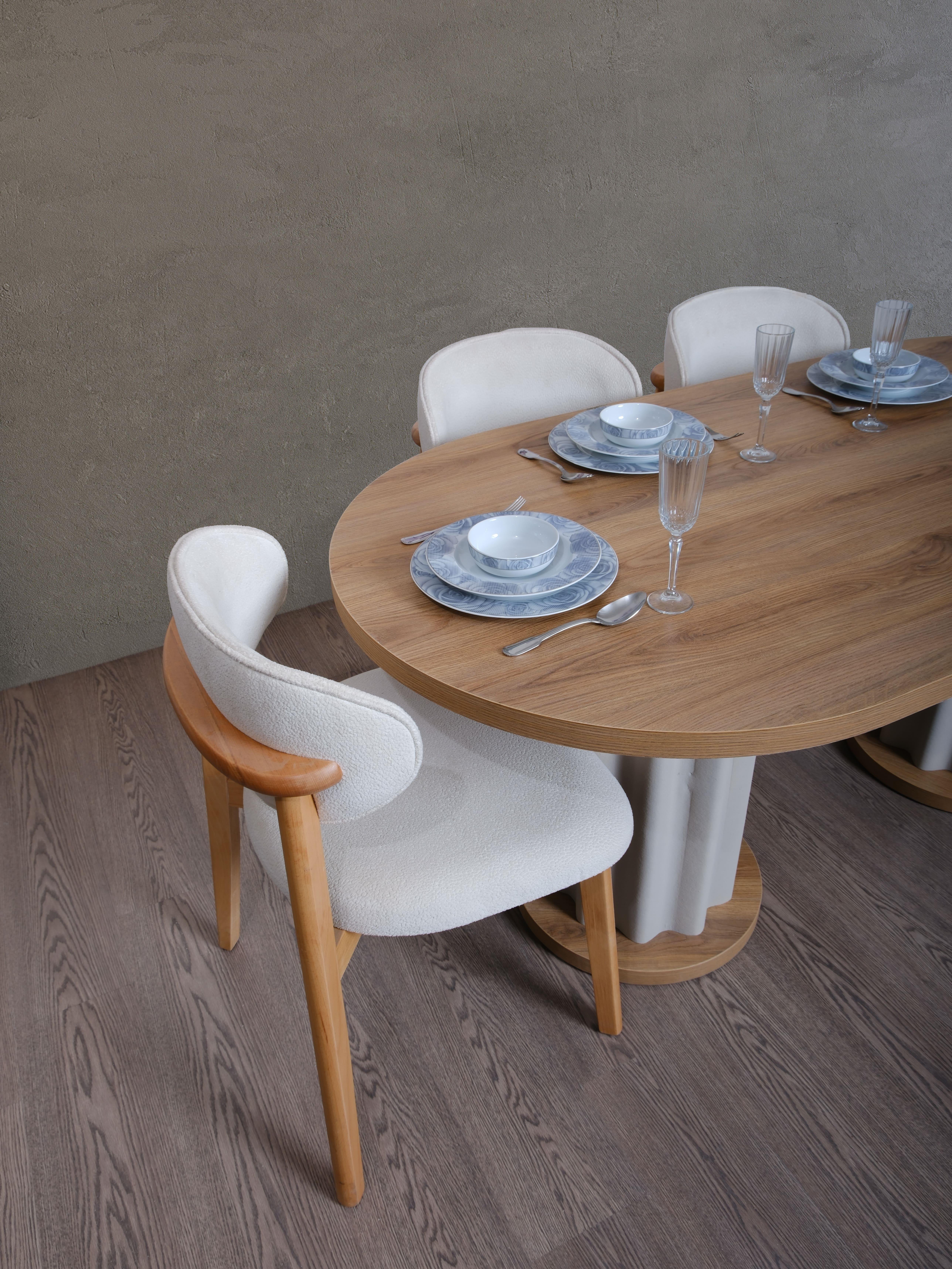 Dekorbizden Oval Meşe Yemek Masası