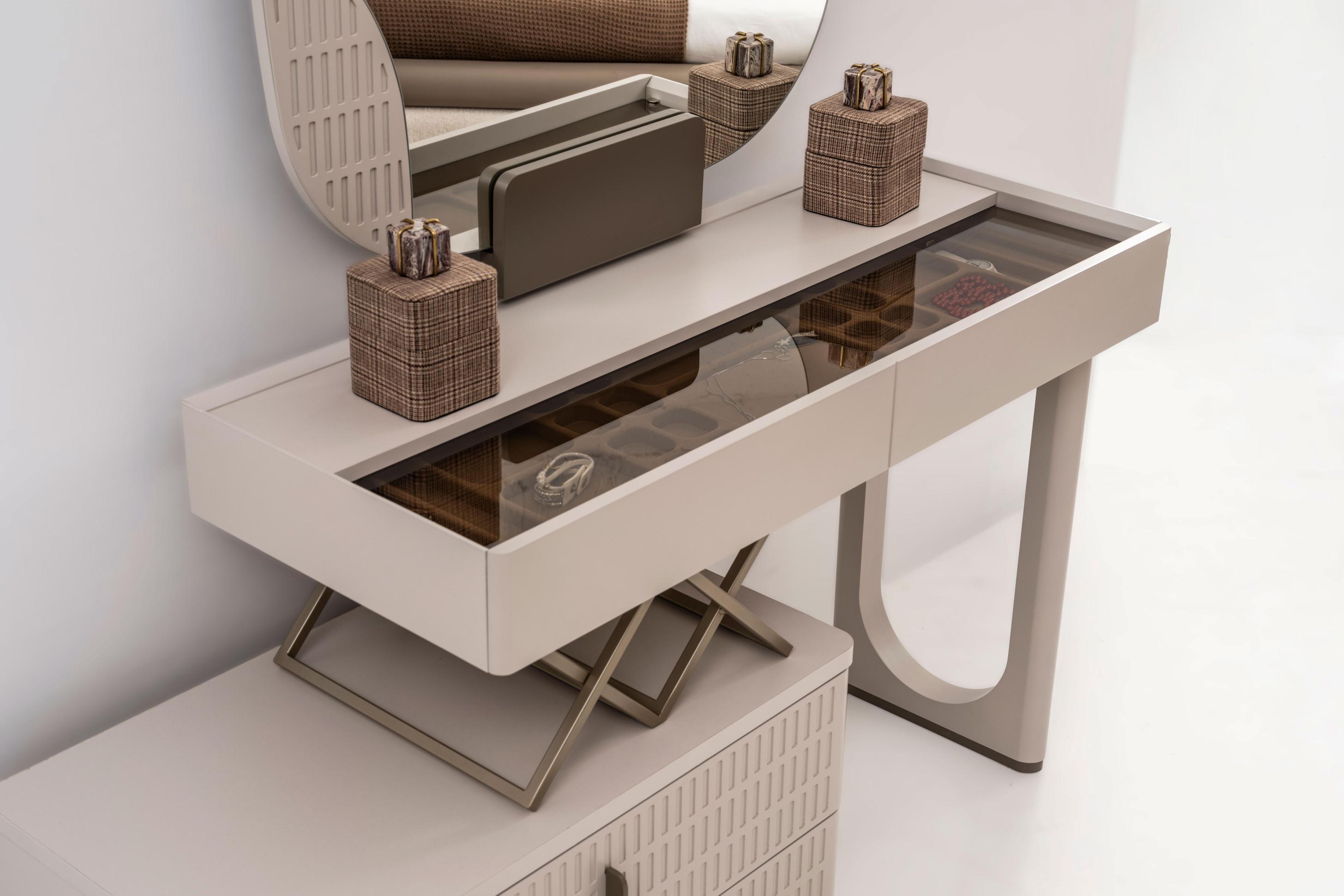 Dekorbizden Rönesans Yatak Odası Takımı 