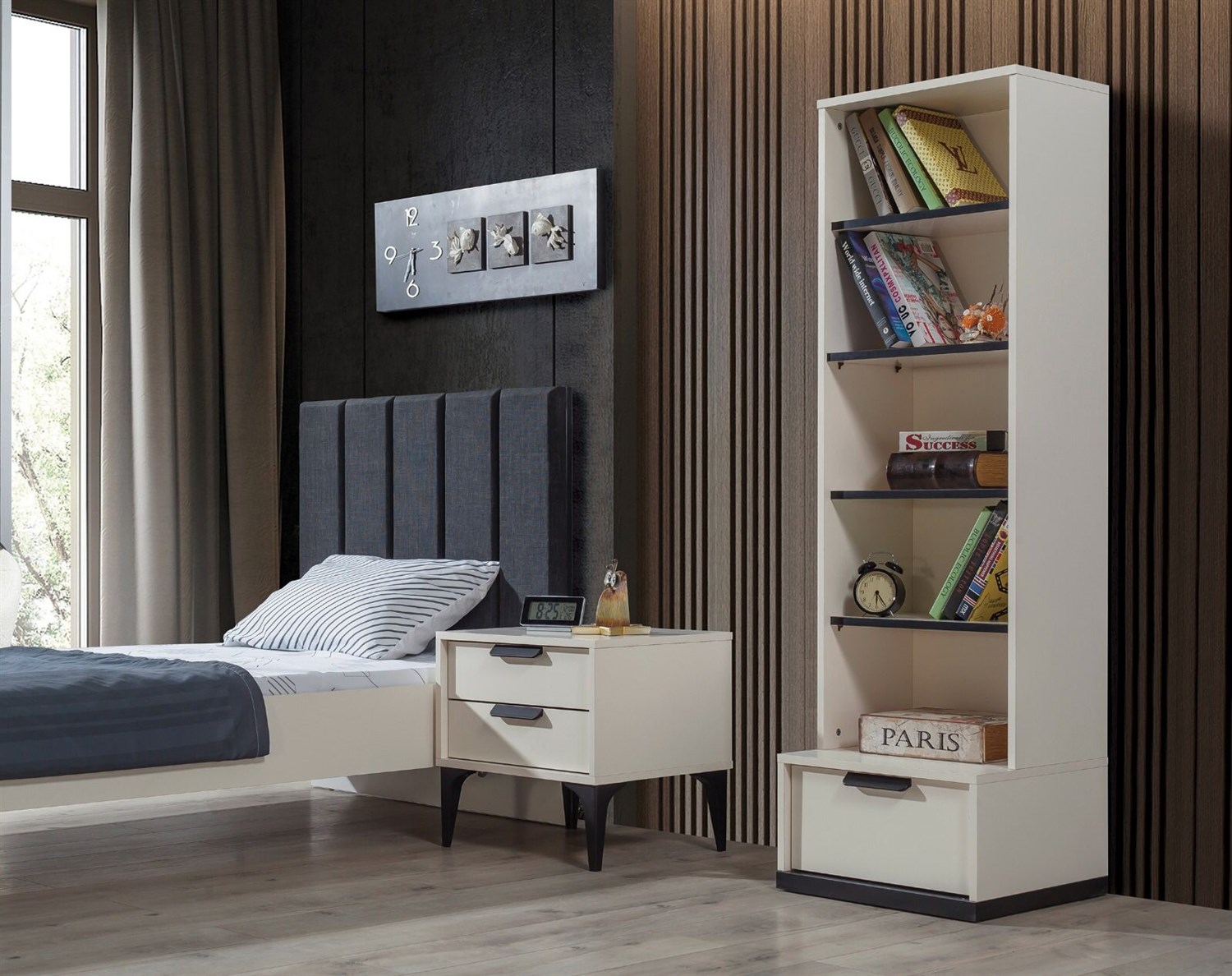 Kolezyum Ay Genç Odası Kitaplık