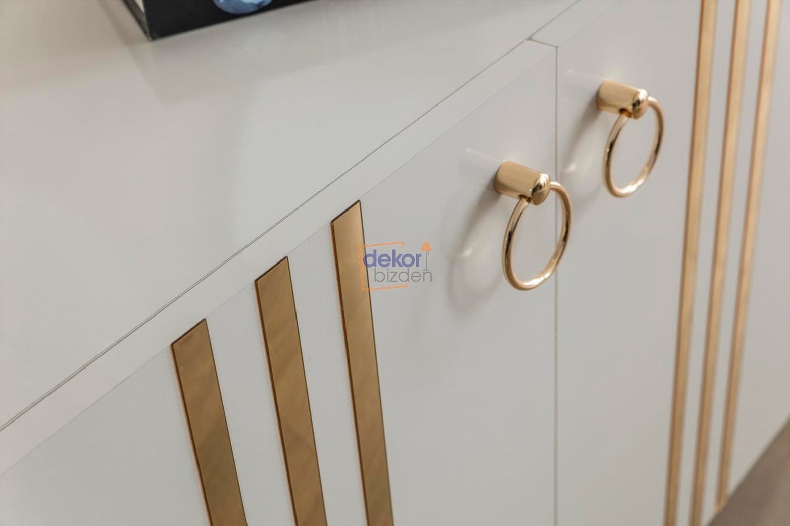 Lotus Yemek Odası Konsol Aytaşı