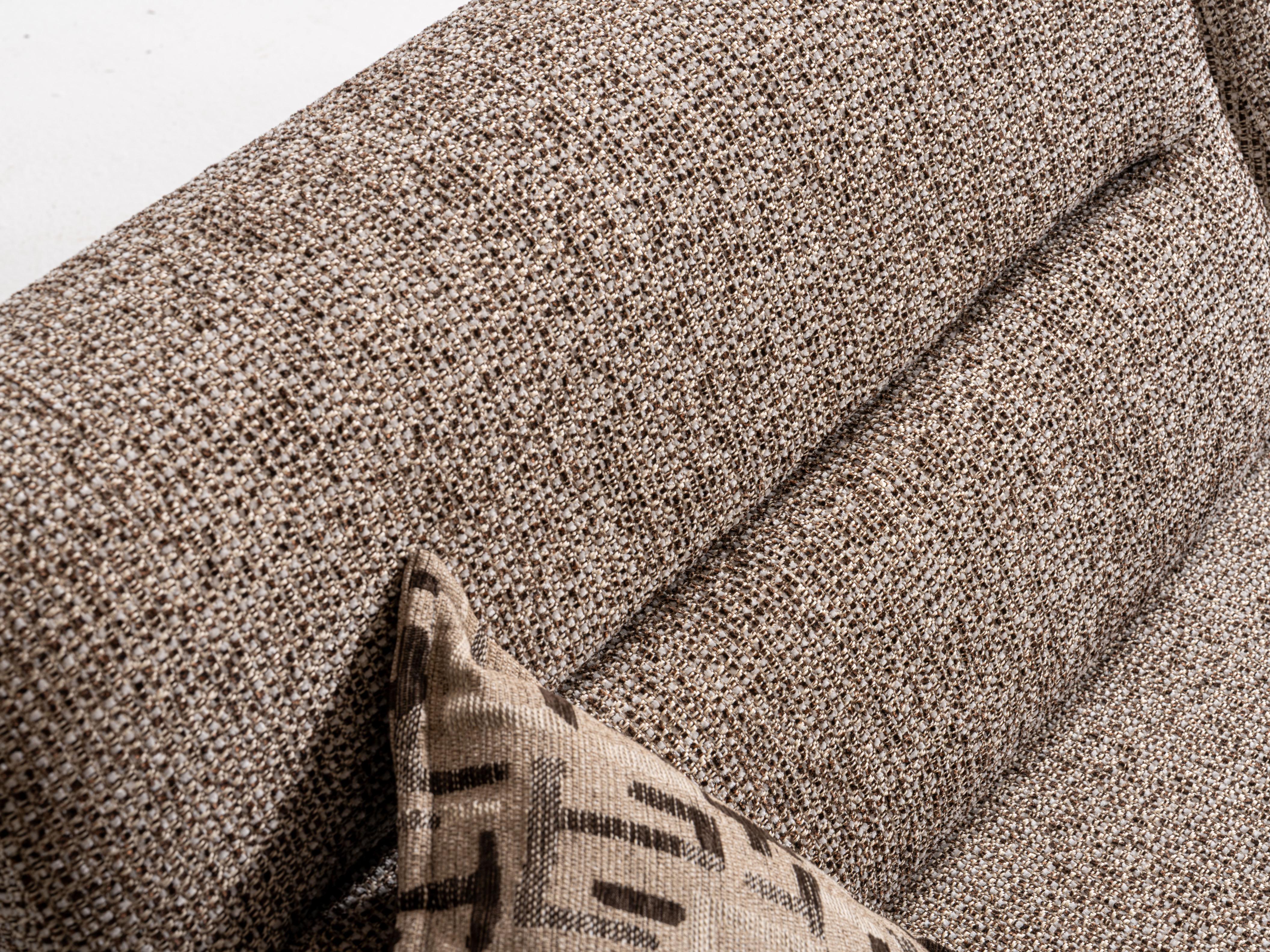 Tokyo Üçlü Koltuk