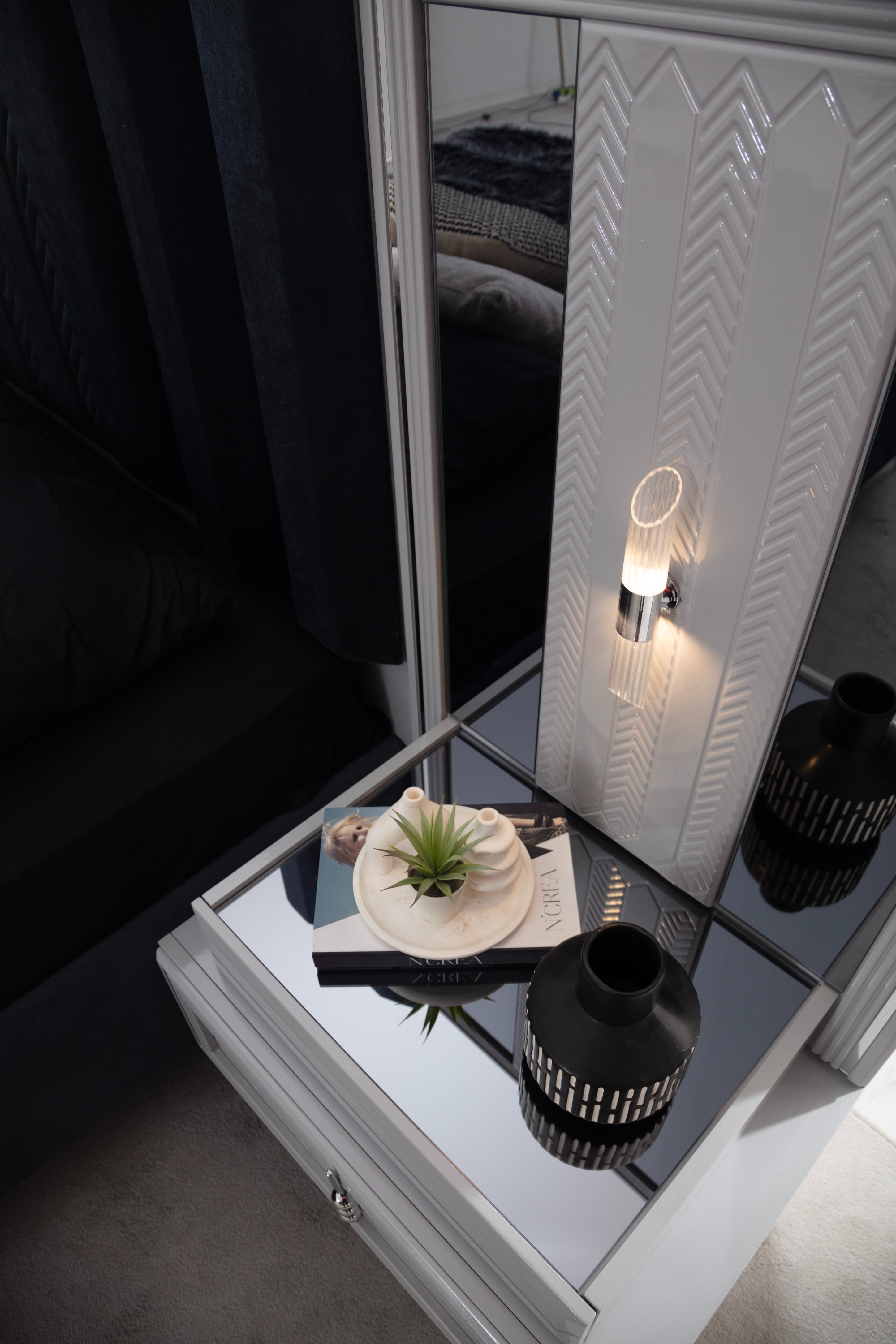 Velar Sis Yatak Odası Komodin