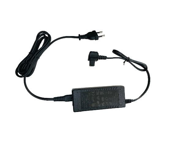 12V-24V-220V OTO BUZDOLABI (-20 HIZLI SOĞUTMA) DİJİTAL EKRAN (5V 1A USB GİRİŞLİ) 40 LT (11.6 KG)