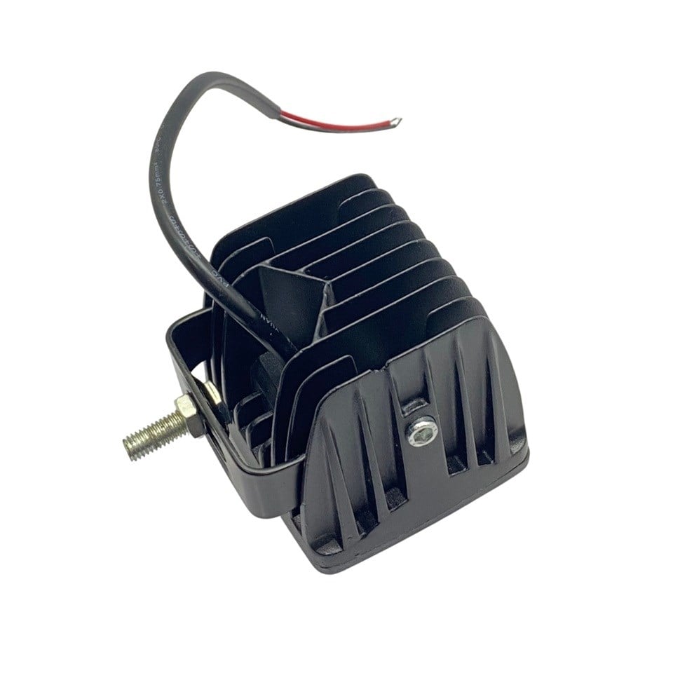 9V-30V ÇALIŞMA LAMBASI OFF-ROAD KARE 18W (6 LEDLİ) (82*75 MM)