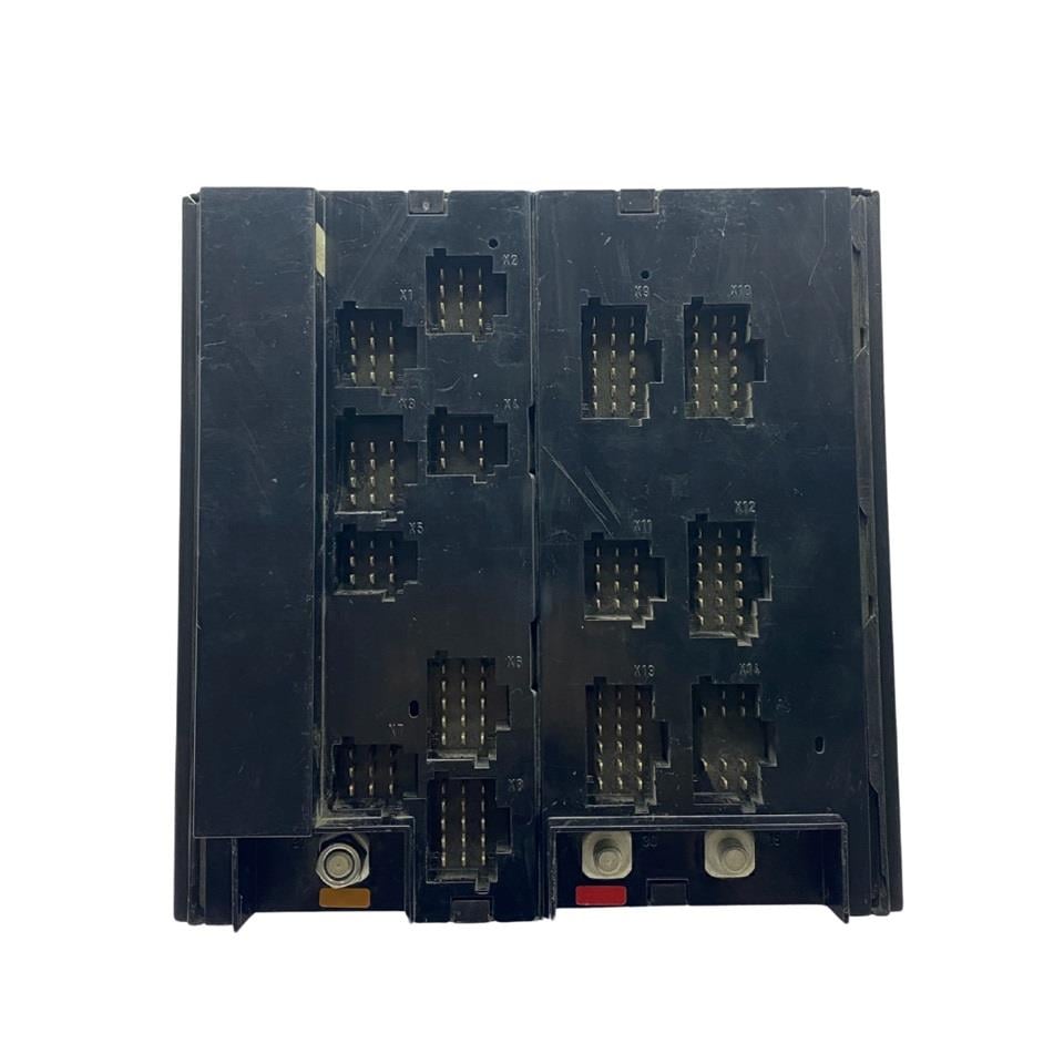 HELLA SİGORTA KUTUSU MERCEDES ATEGO (0015430615)