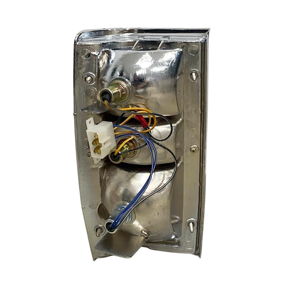 STOP LAMBASI KROM (DUYLU) MITSUBISHI L200 1987-1995 SAĞ TAIWAN