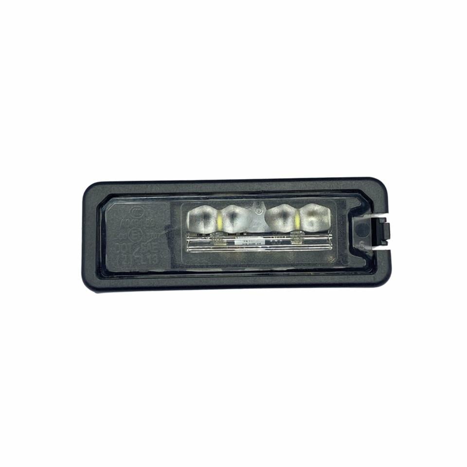 12V PLAKA LAMBASI (LEDLİ) OEM VW AMAROK/ARTEON/GOLF/PASSAT/POLO/SCIROCCO/T-ROC